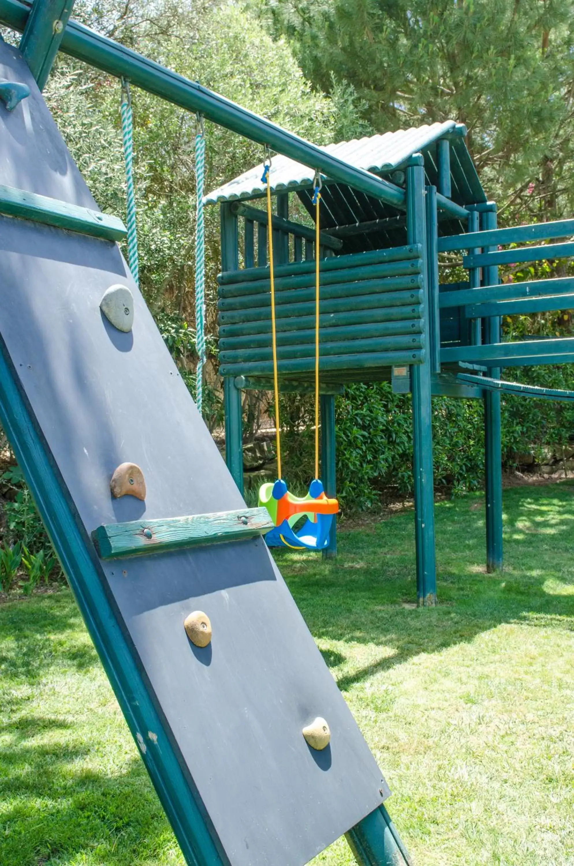 Children play ground, Children's Play Area in Jardim da Meia Praia Resort