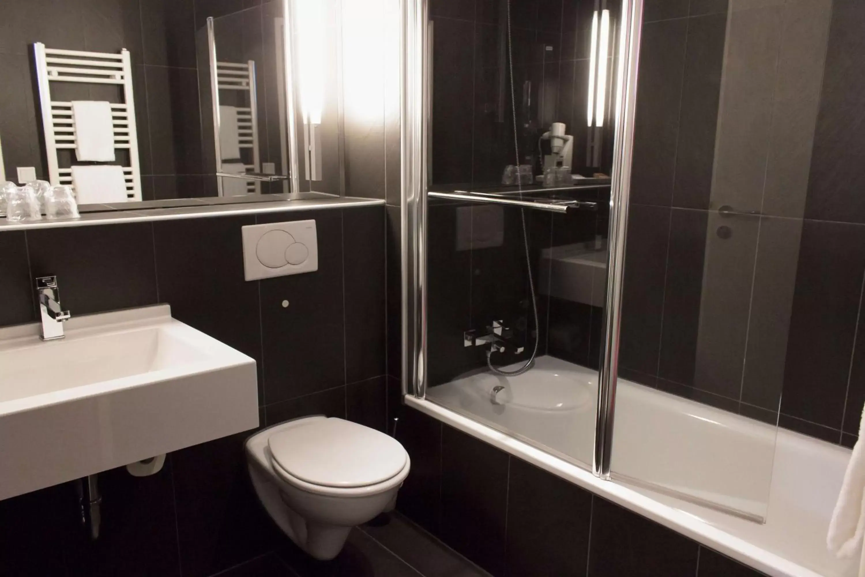 Bathroom in Best Western Plaza Hotel Wels