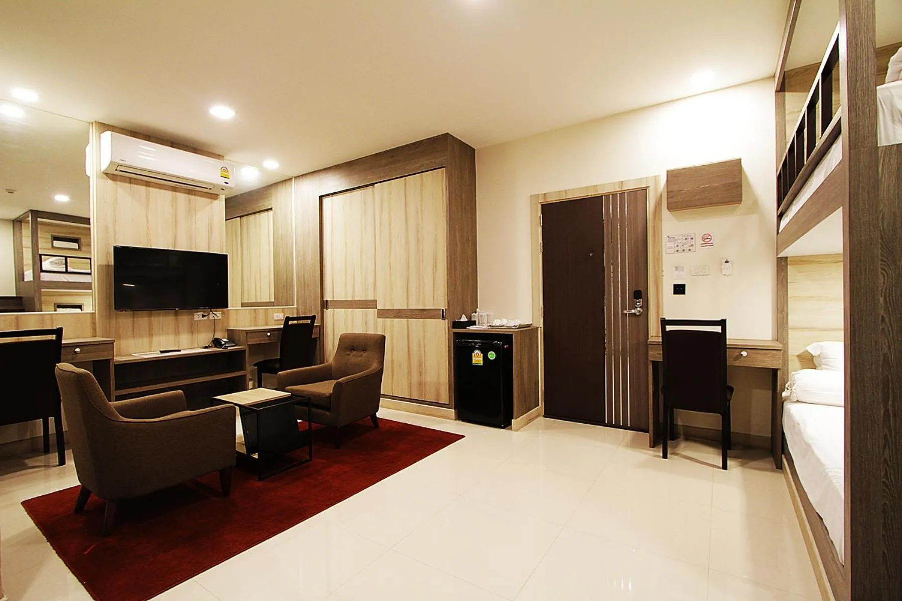 Photo of the whole room in The Contrast i Hotel