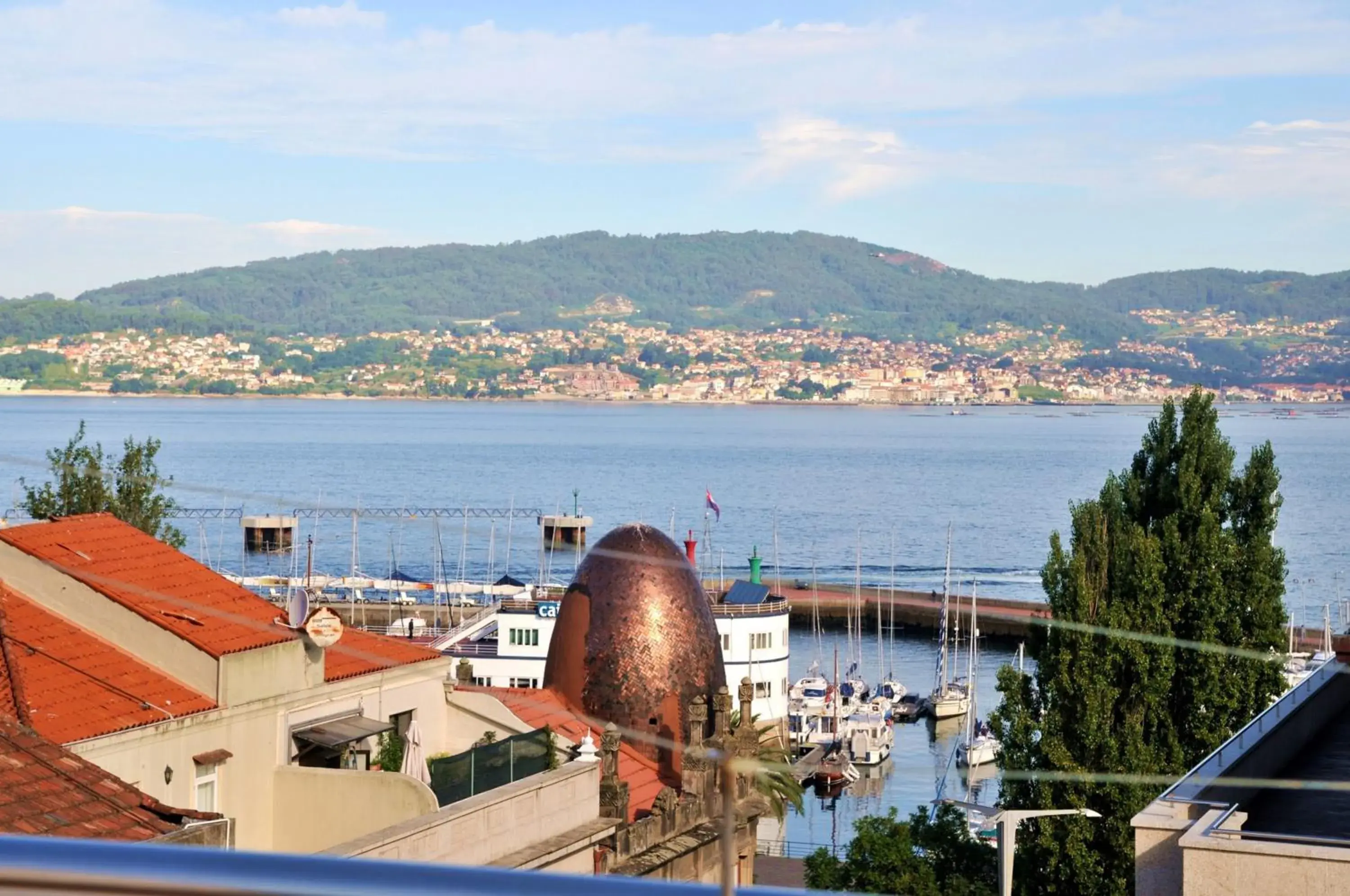 Lounge or bar in Hotel America Vigo