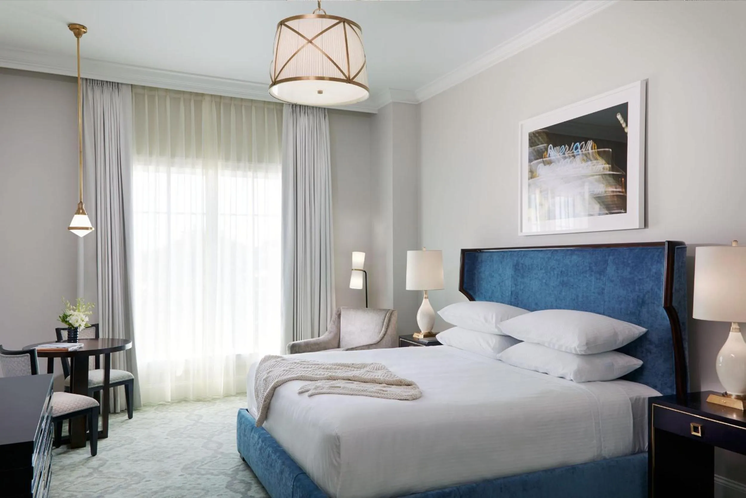 Bed in The Spectator Hotel