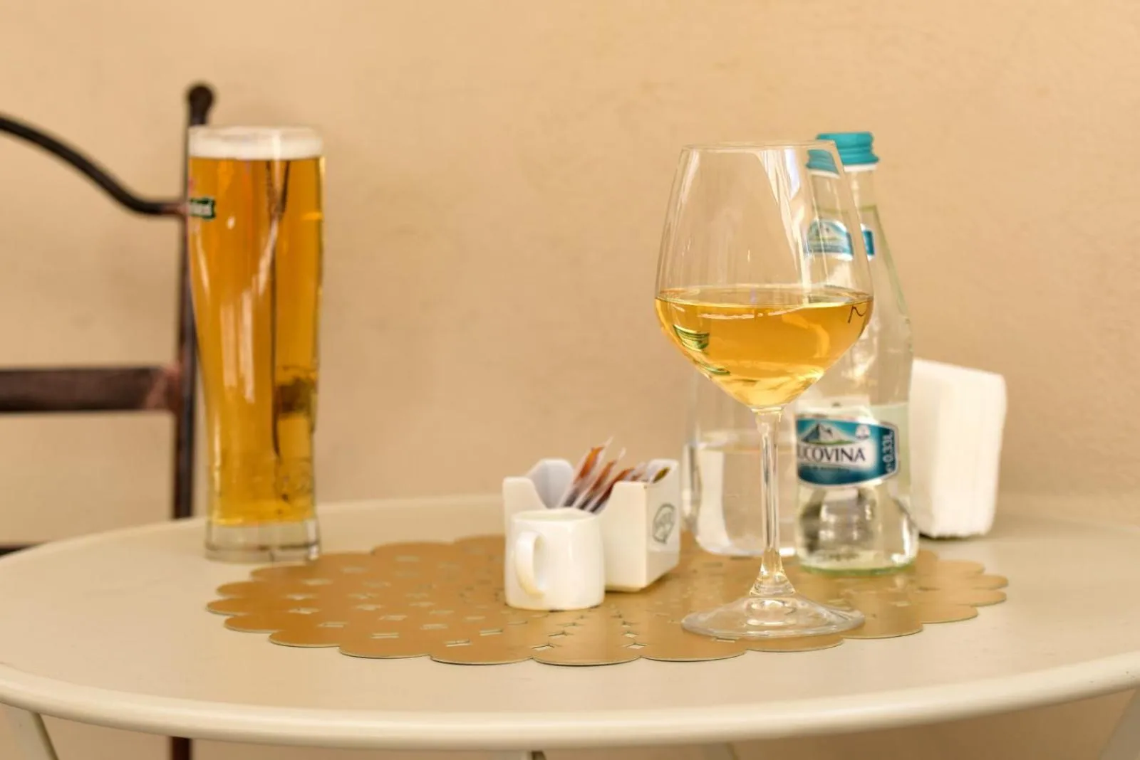 Food and drinks in Safrano Palace