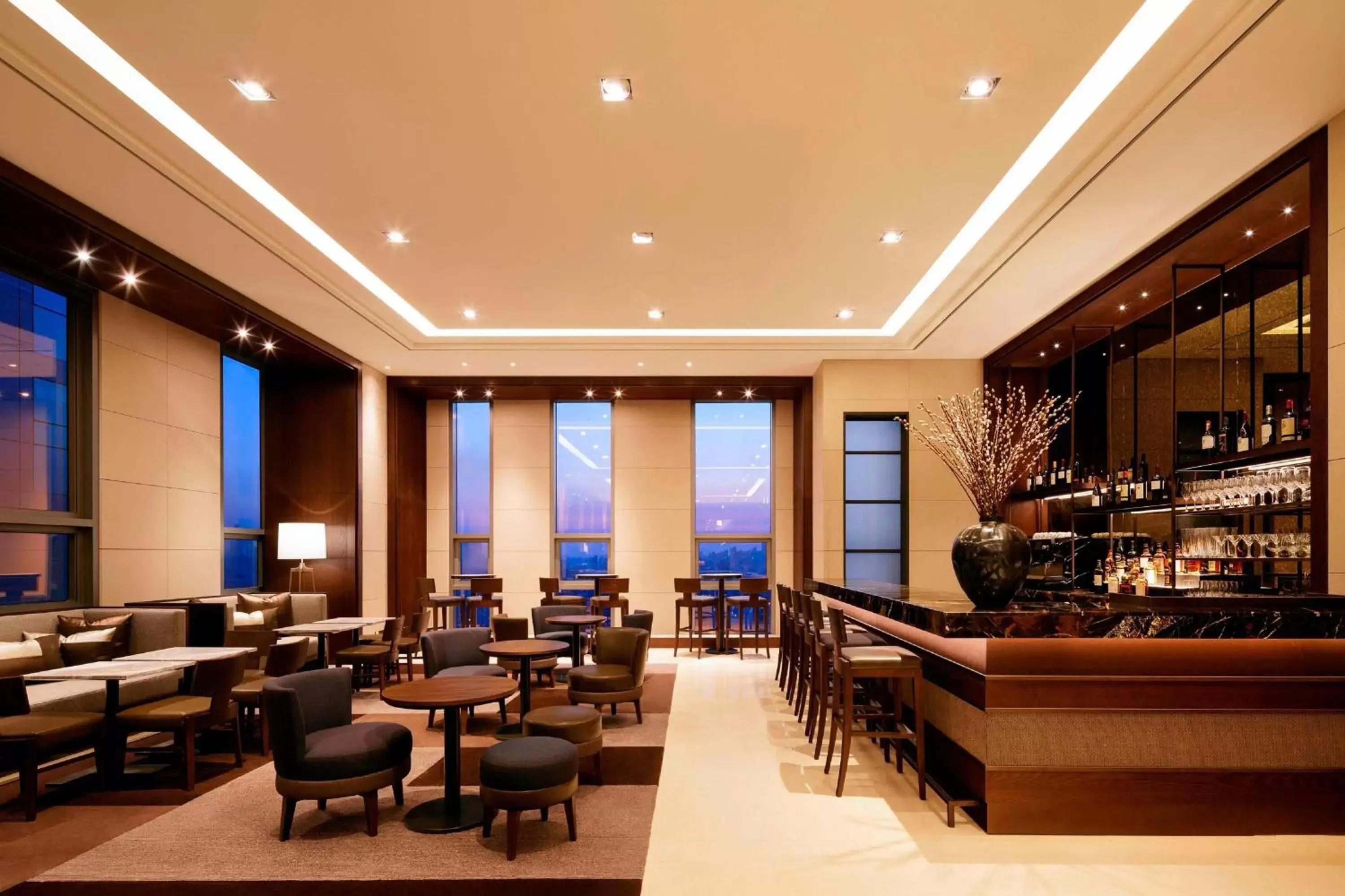 Restaurant/places to eat in Four Points by Sheraton Josun, Seoul Station