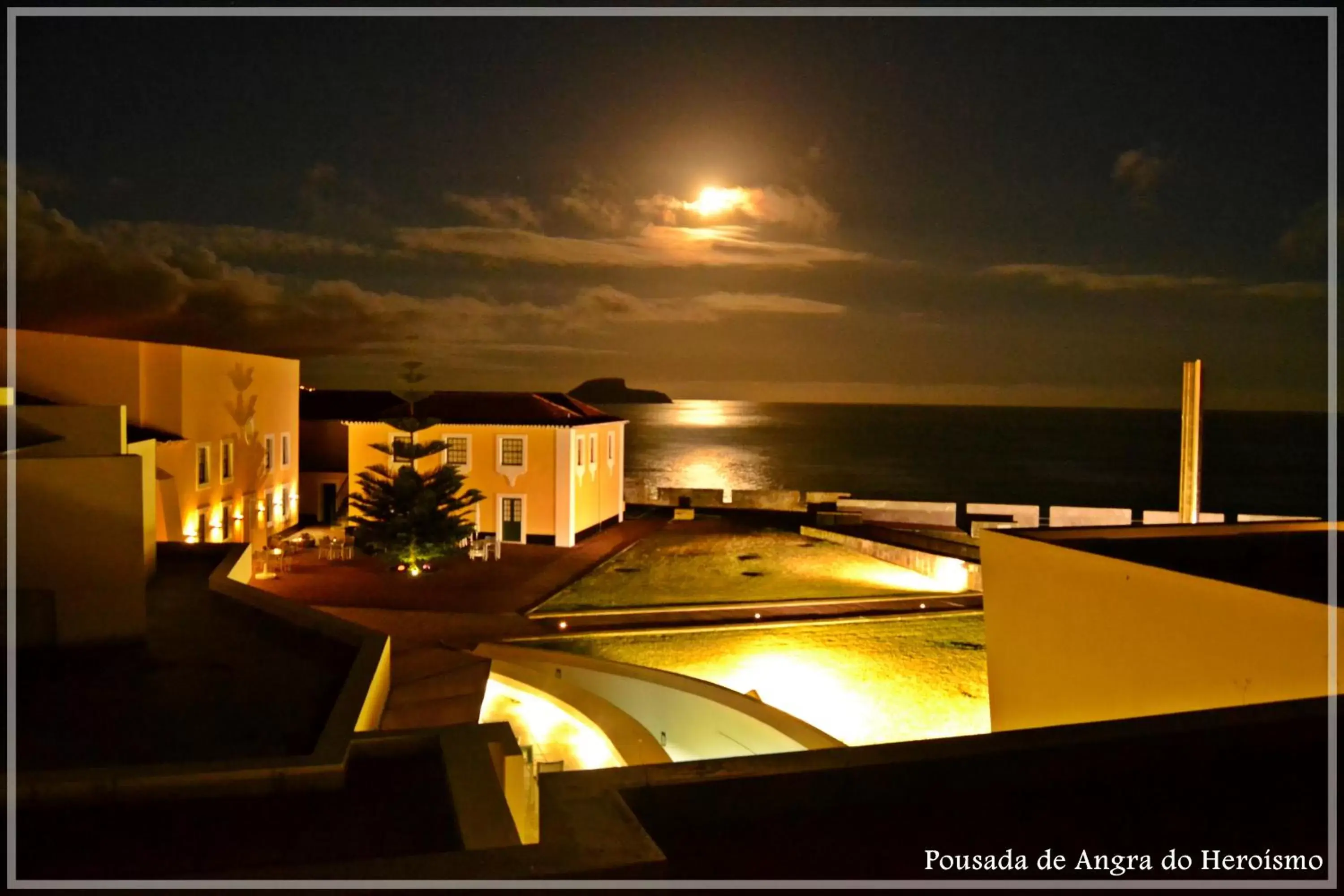 Property building, Swimming Pool in Pousada de Angra do Heroismo Castelo de S. Sebastiao