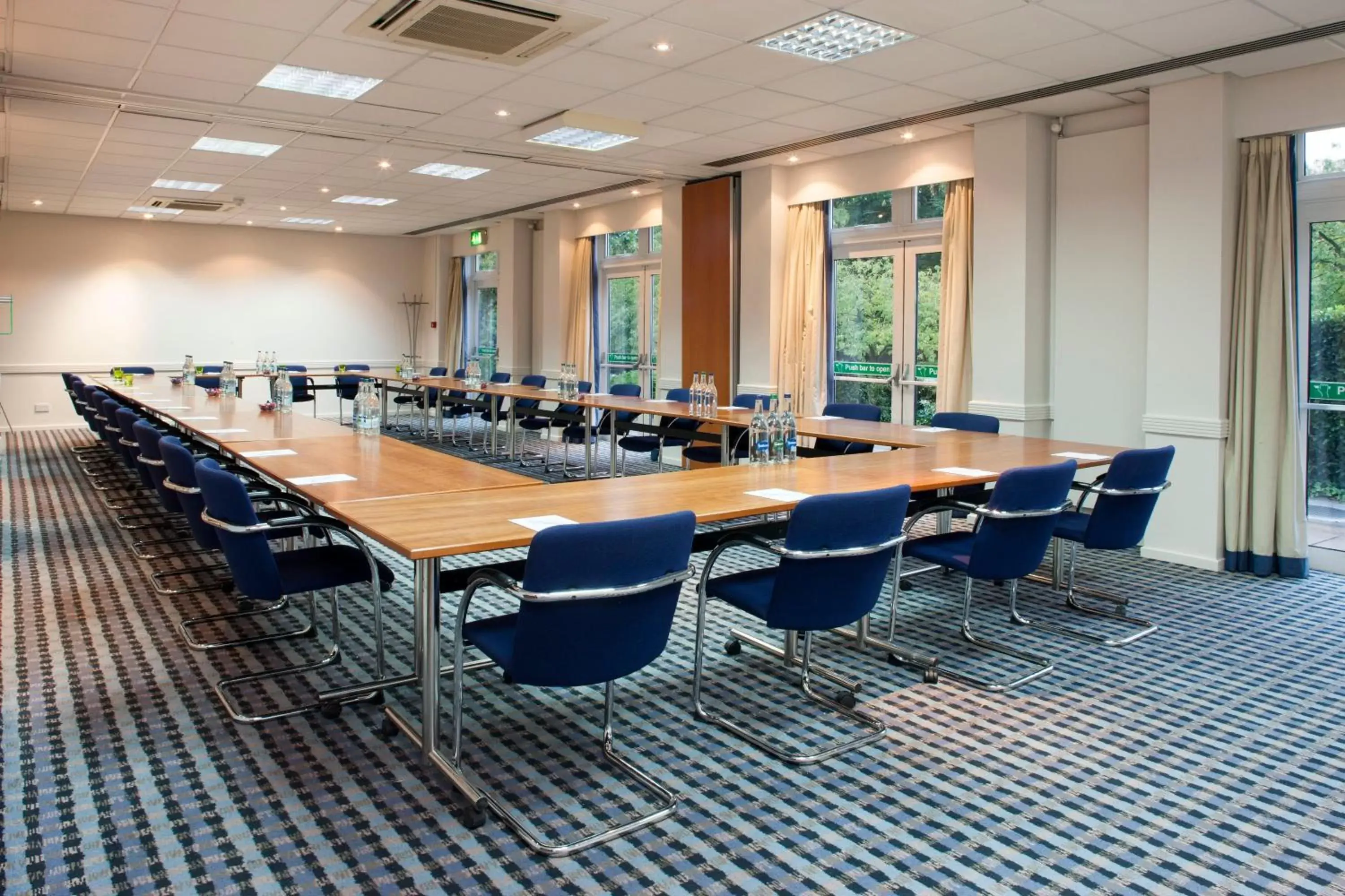 Meeting/conference room in Holiday Inn York, an IHG Hotel