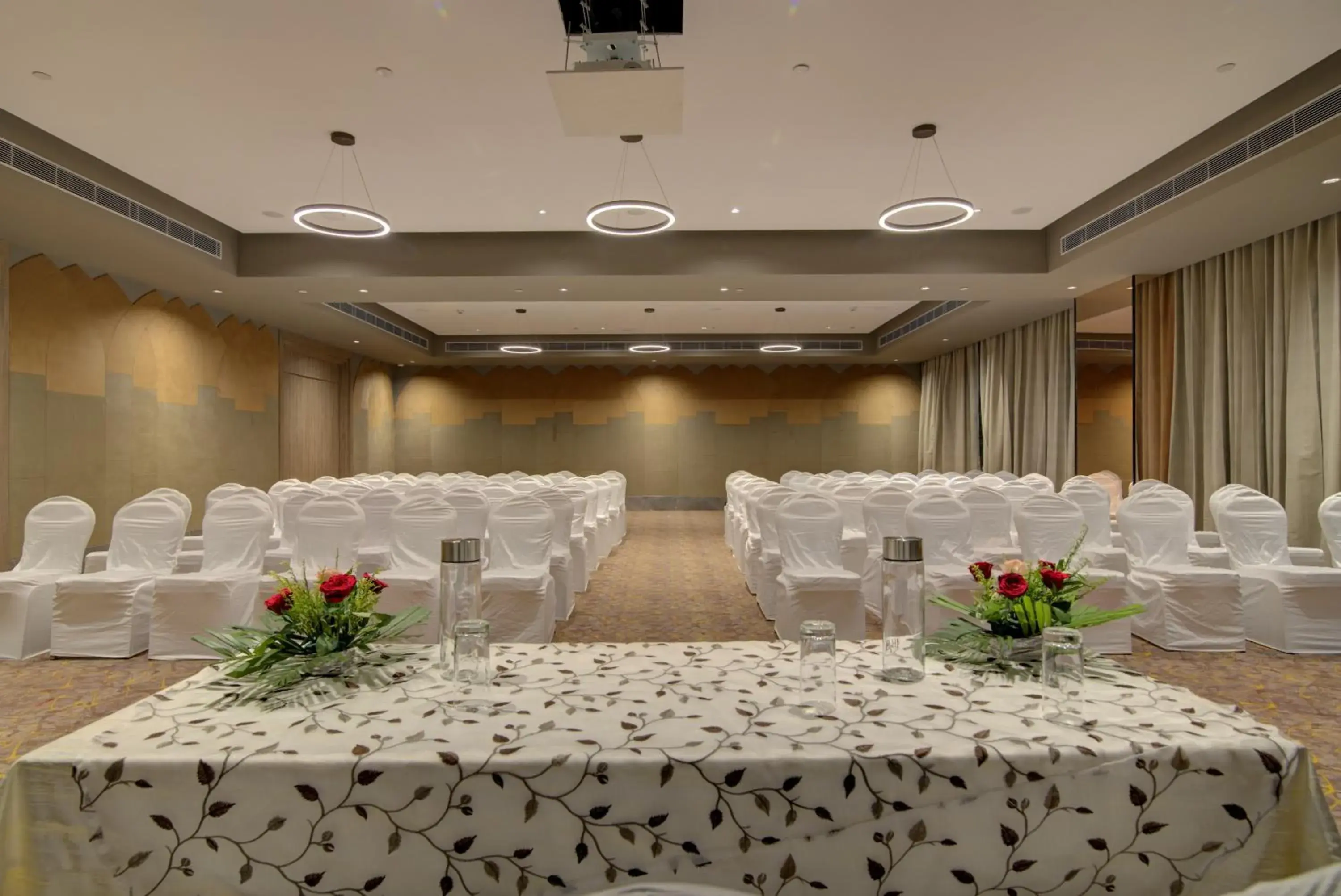 Banquet/Function facilities, Banquet Facilities in 7 Apple Hotel Pratap Nagar, Jaipur