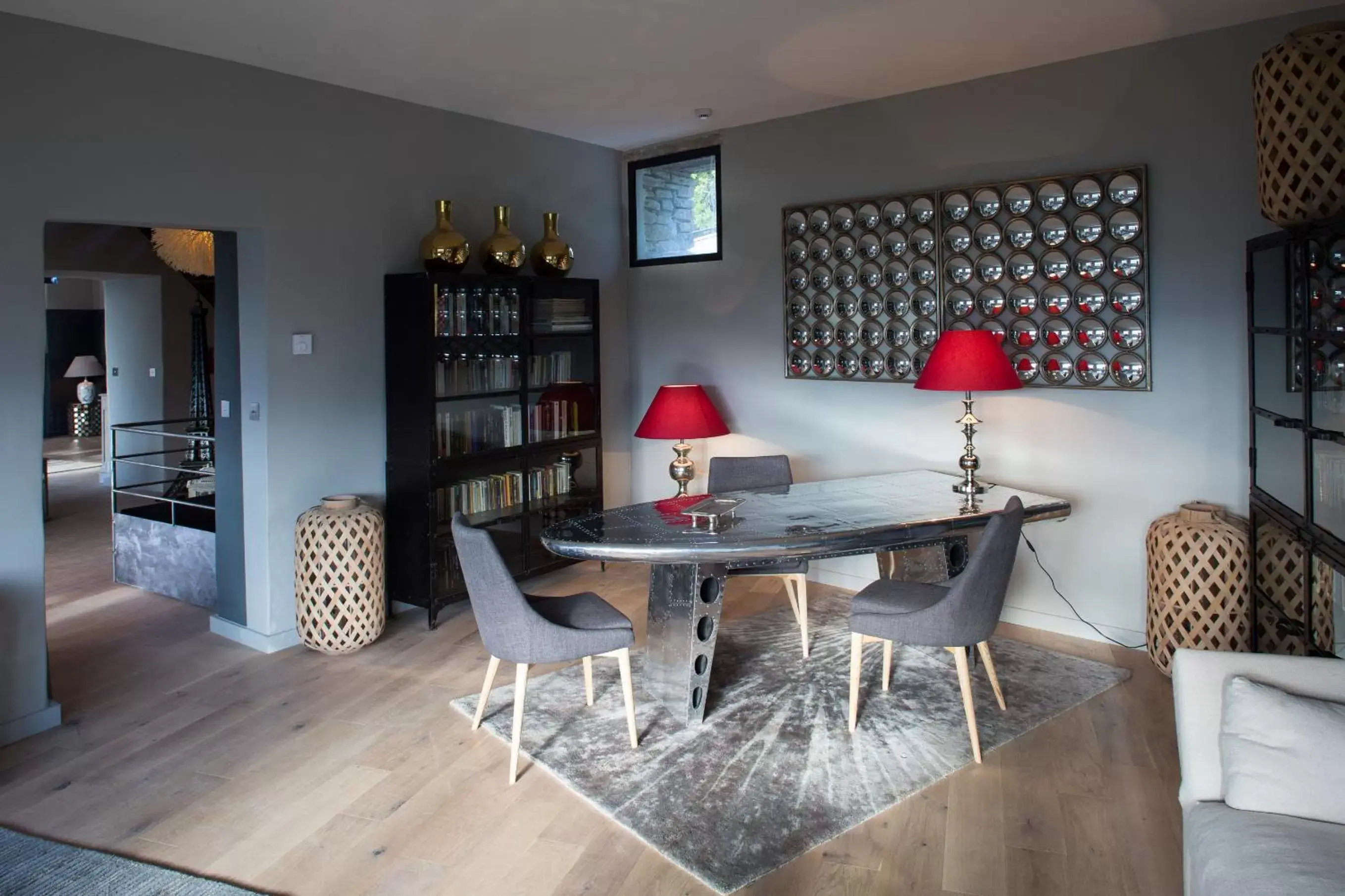 Communal lounge/ TV room, Dining Area in Hôtel La Maison de Crillon