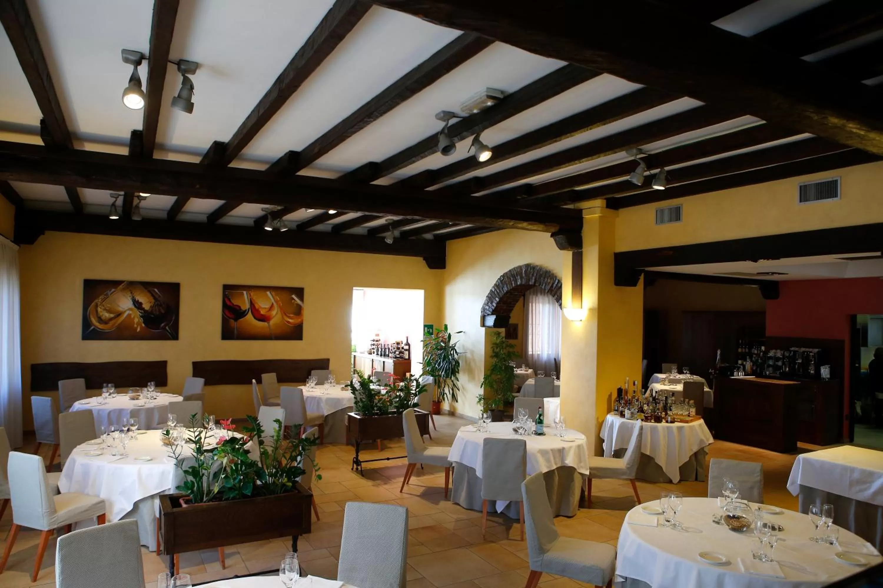 Restaurant/places to eat in Scia' On Martin