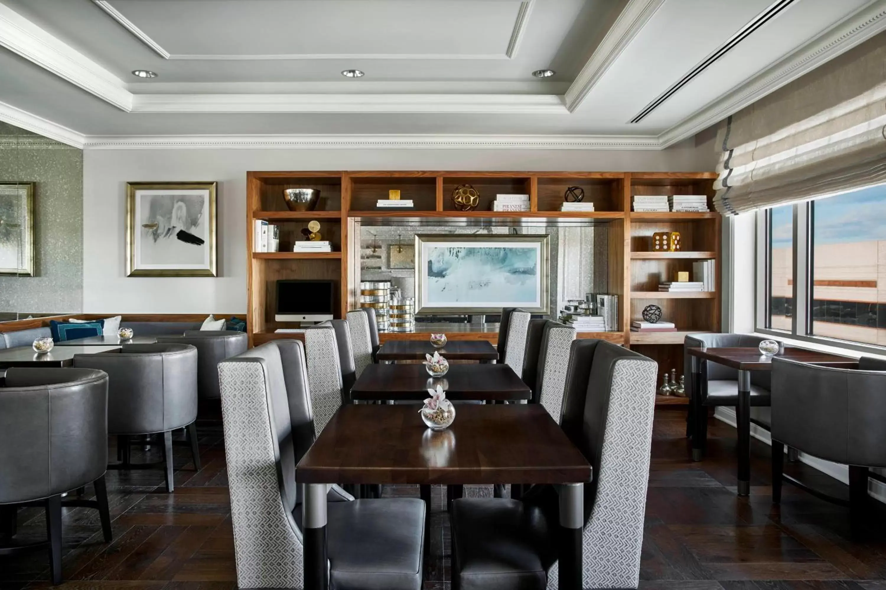 Lounge or bar, Restaurant/Places to Eat in The Ritz-Carlton, Tysons Corner