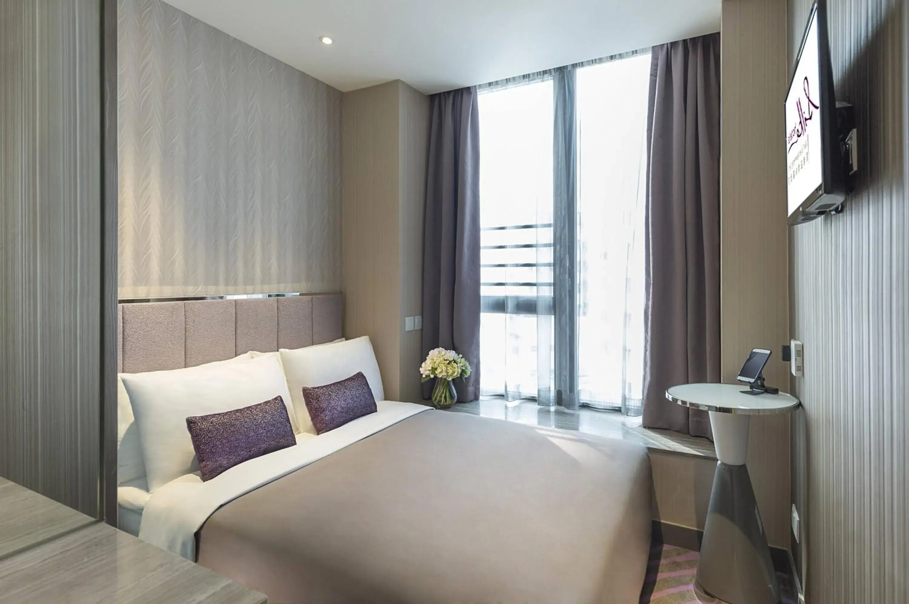 Bedroom, Bed in Silka Tsuen Wan, Hong Kong Bedroom, Bed in Silka Tsuen Wan, Hong Kong