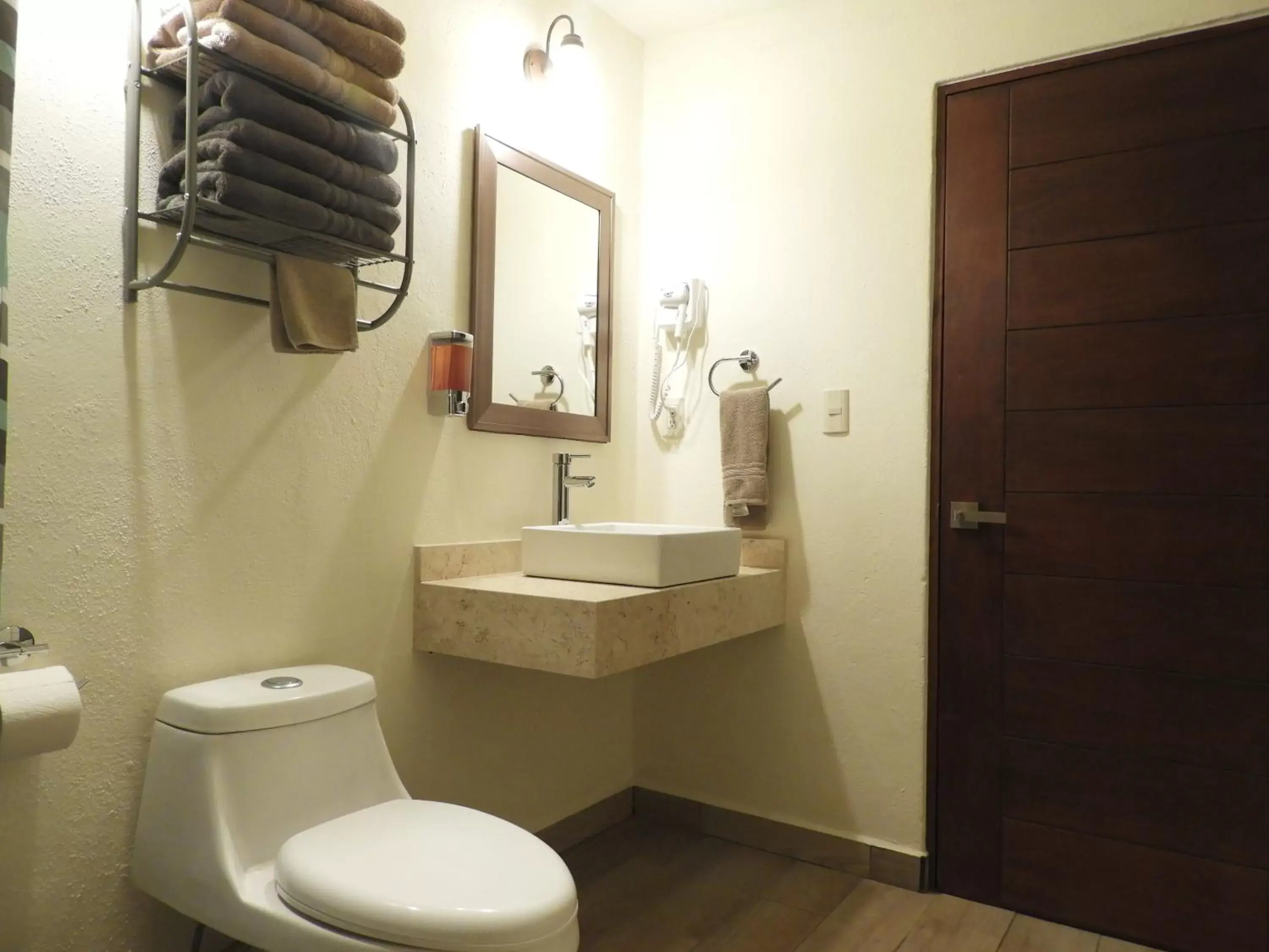 Bathroom in Casona San Cayetano Suites & Lofts by Lunian