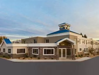 Property building in Days Inn by Wyndham Bismarck