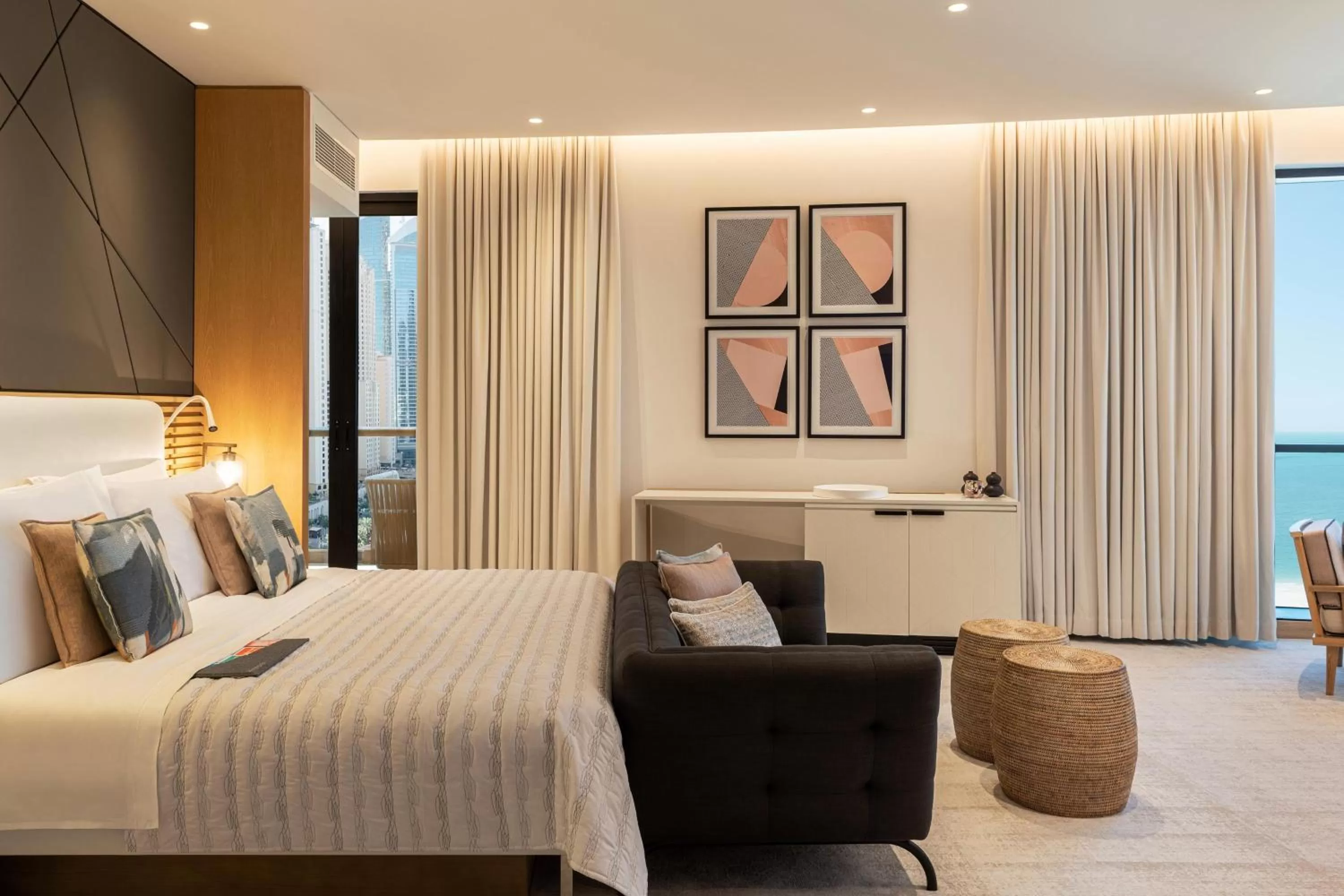 Photo of the whole room, Bed in Le Royal Meridien Beach Resort & Spa Dubai