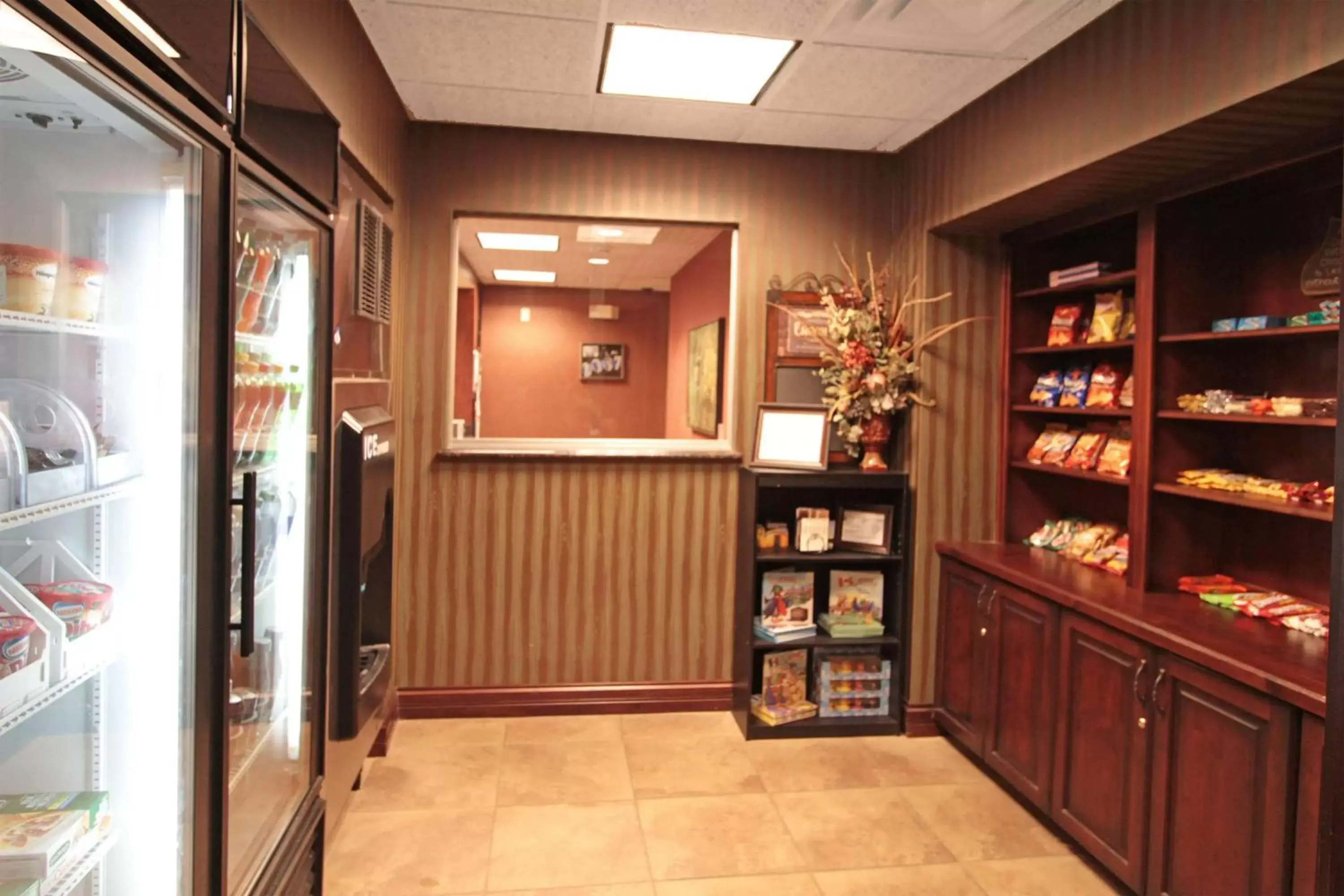 Restaurant/places to eat in Homewood Suites by Hilton Bloomington Restaurant/places to eat in Homewood Suites by Hilton Bloomington