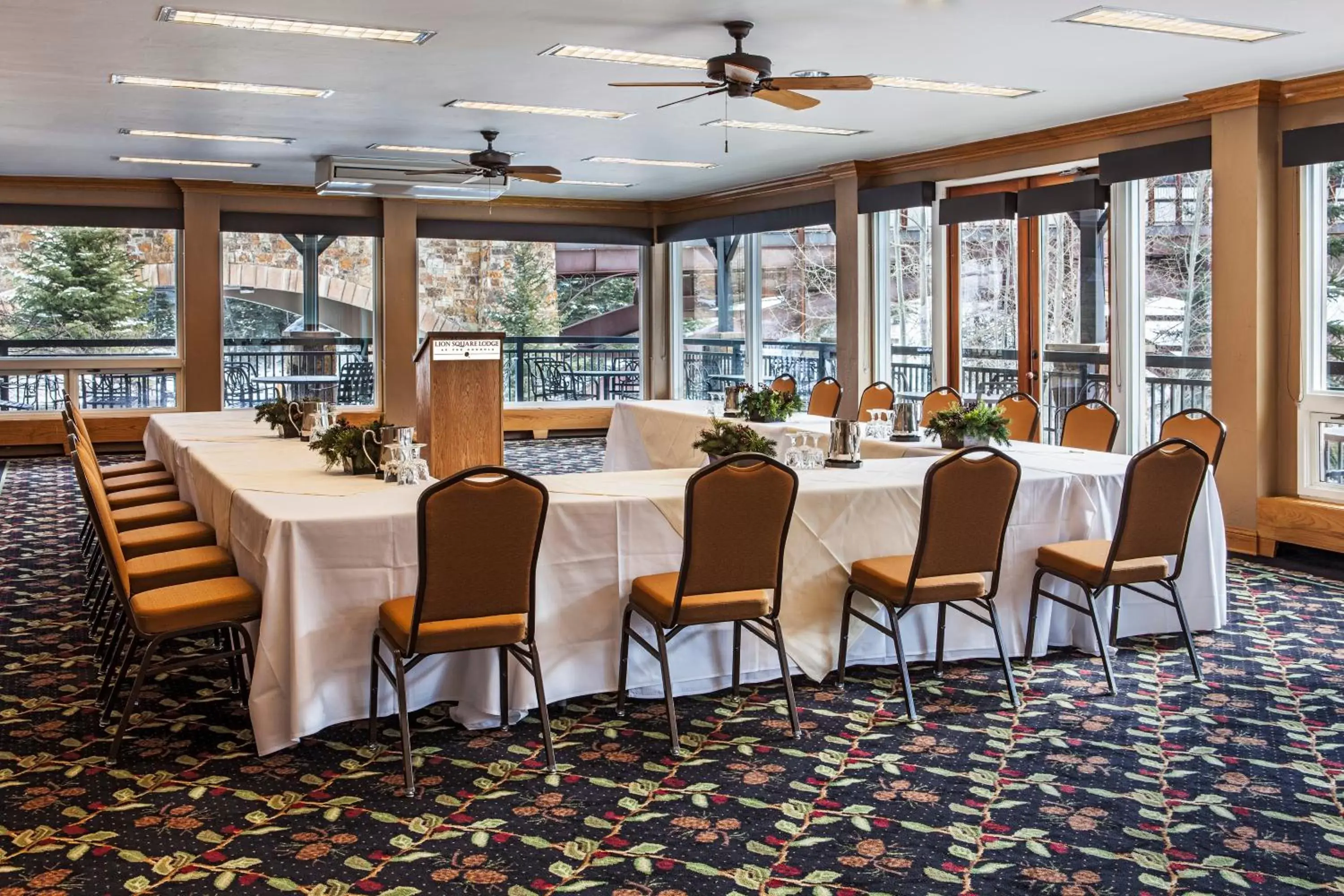 Banquet/Function facilities in Lion Square Lodge