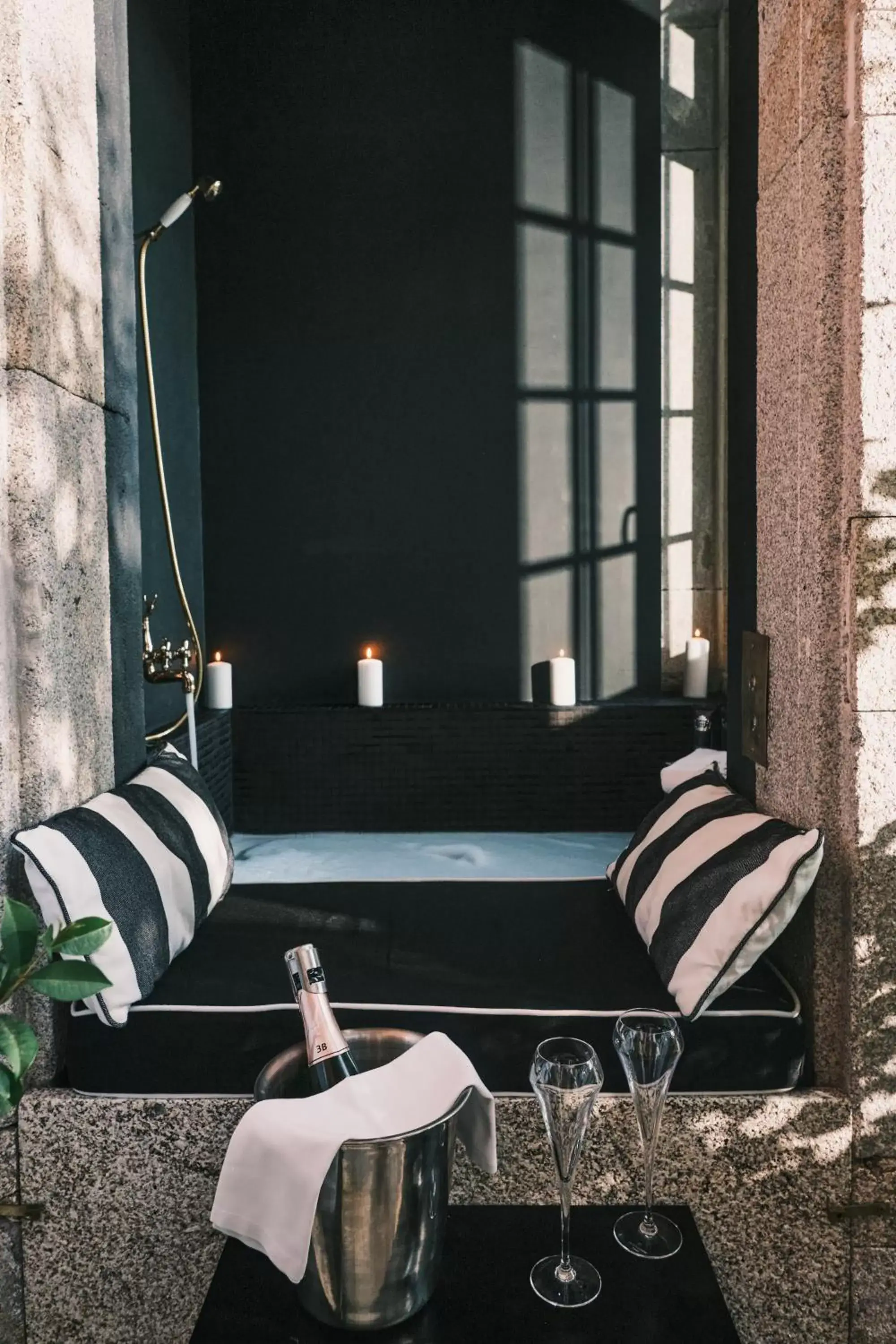 Hot Tub, Bathroom in Torel Palace Porto