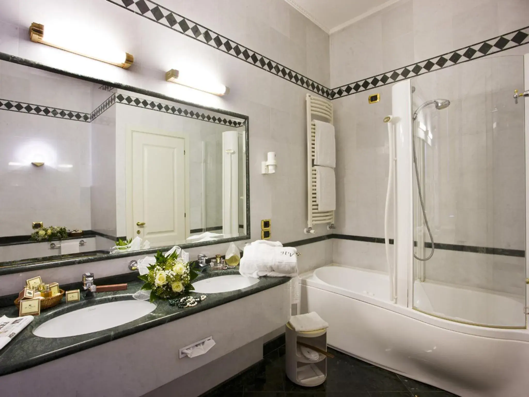 Bathroom in Hotel Vittoria