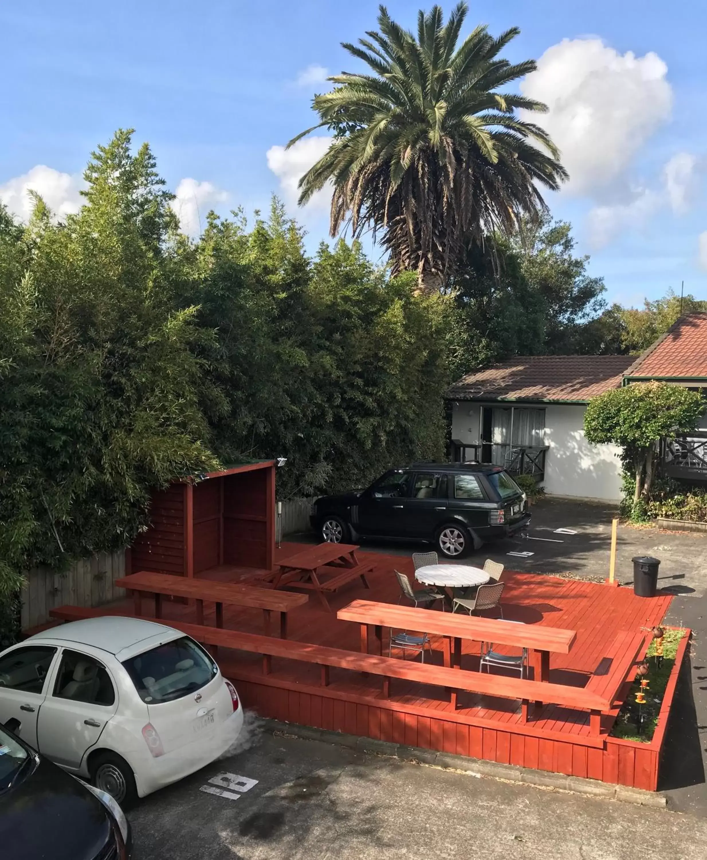 BBQ facilities in Siesta Motel