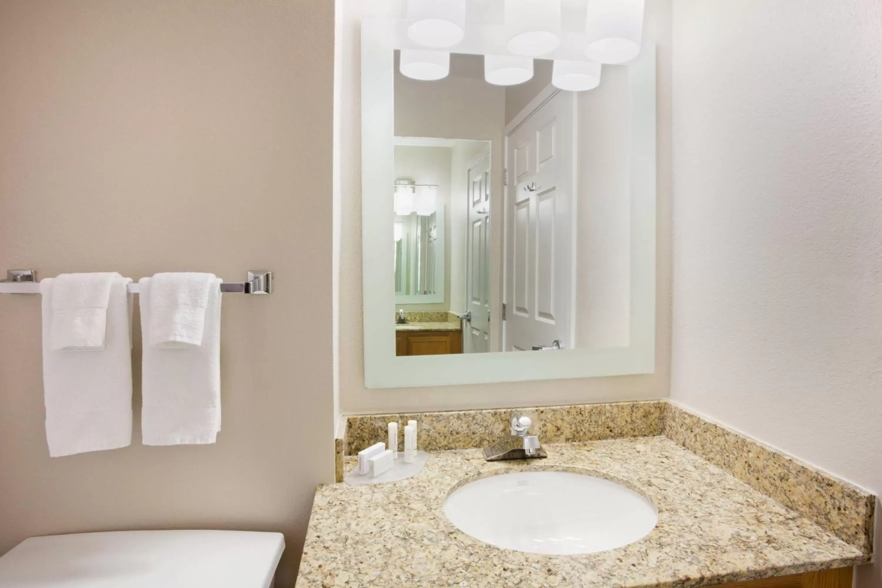 Bathroom in TownePlace Suites Minneapolis Eden Prairie