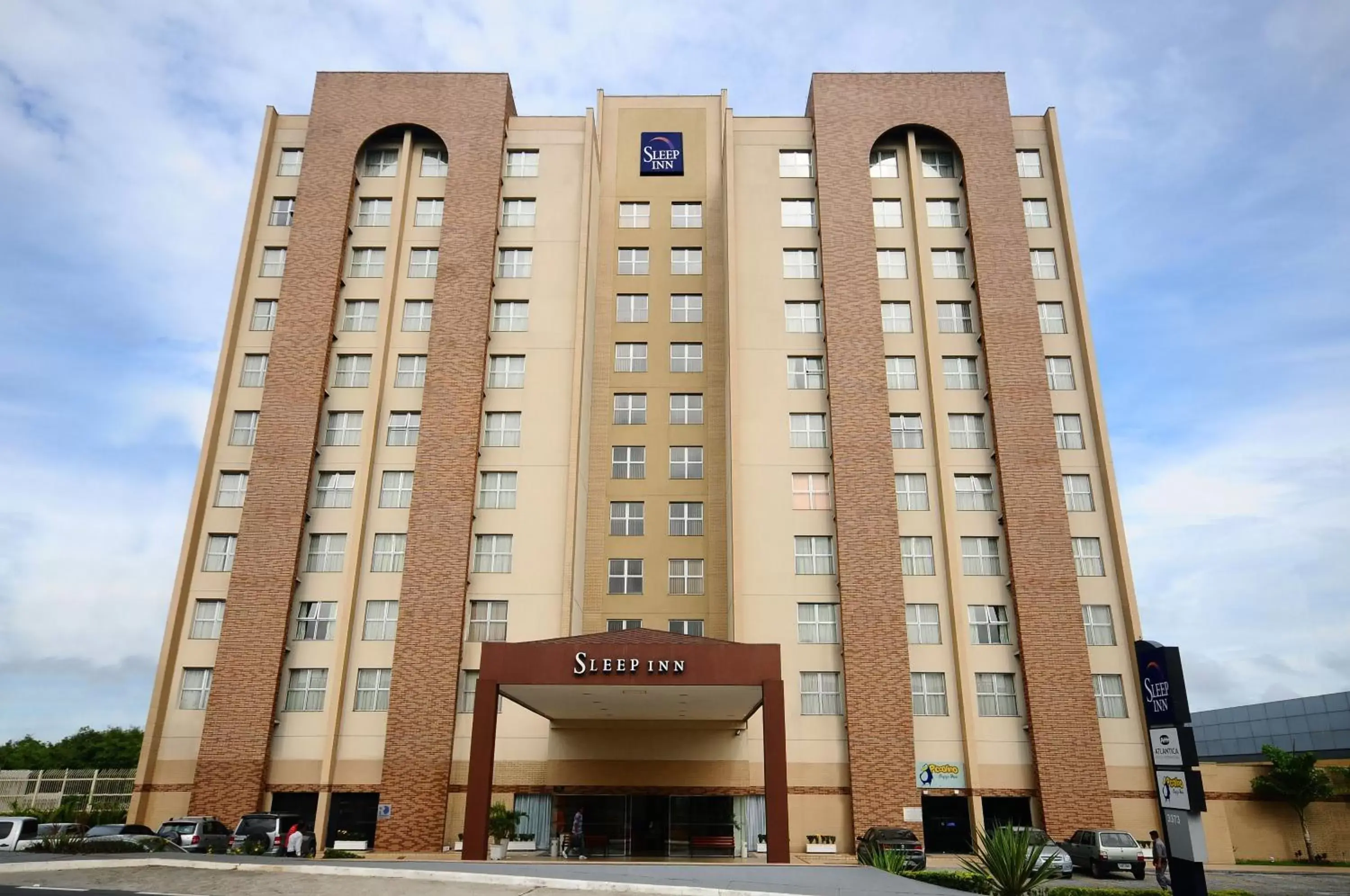 Facade/entrance, Property Building in Sleep Inn Manaus