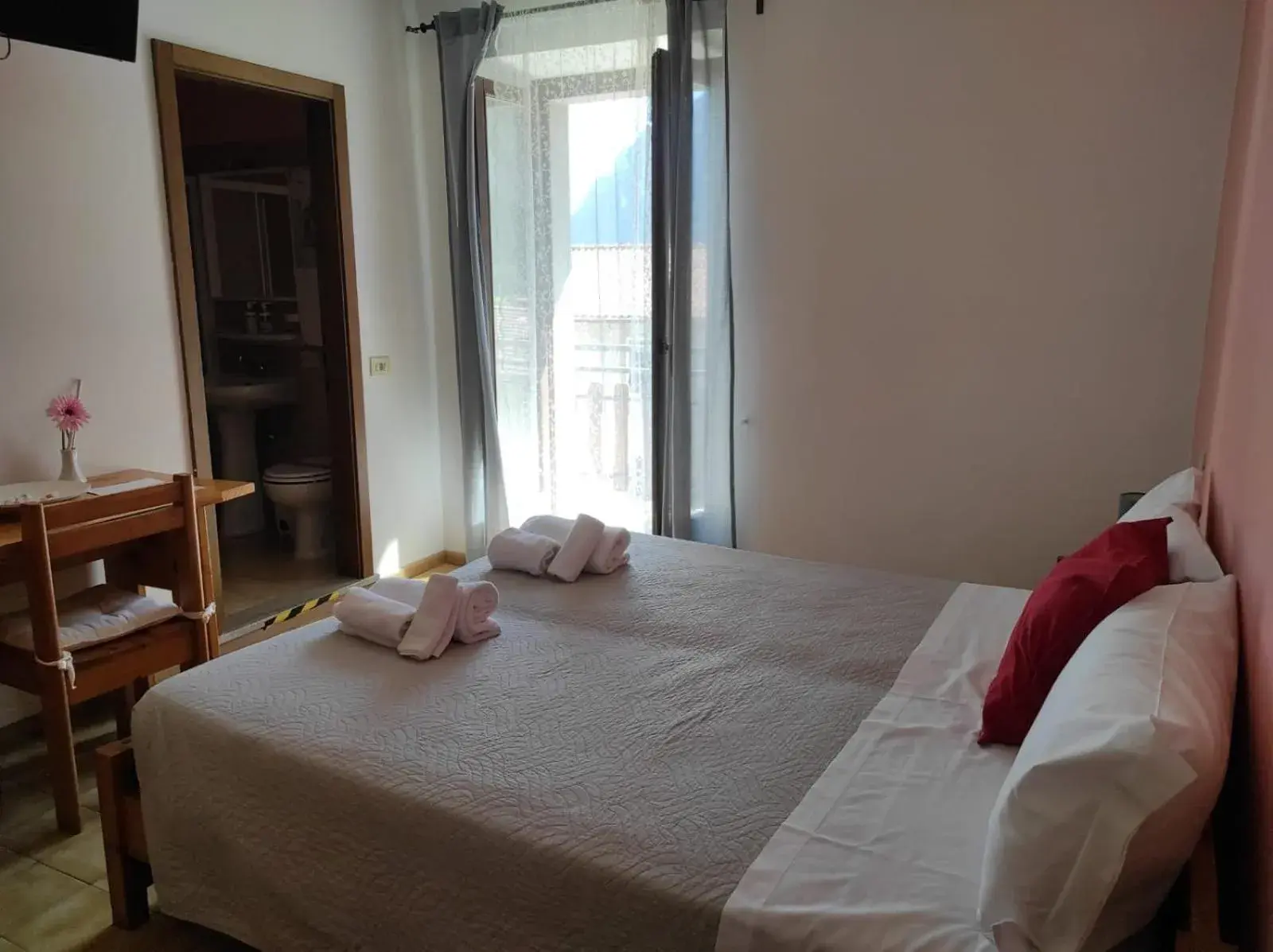 Bed in Albergo Stella D'Italia