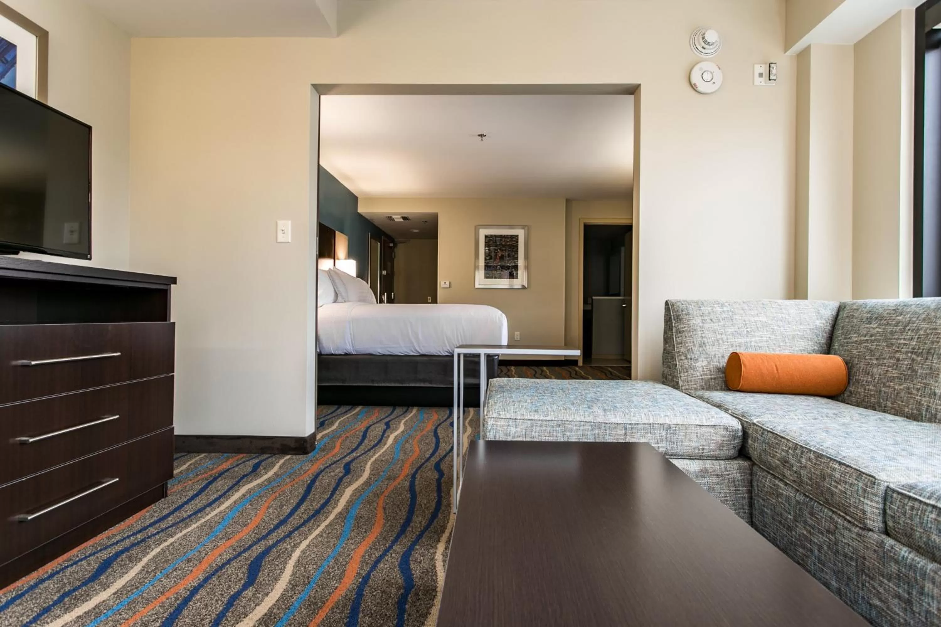 Bedroom, Bed in Holiday Inn Hotel & Suites Chattanooga by IHG