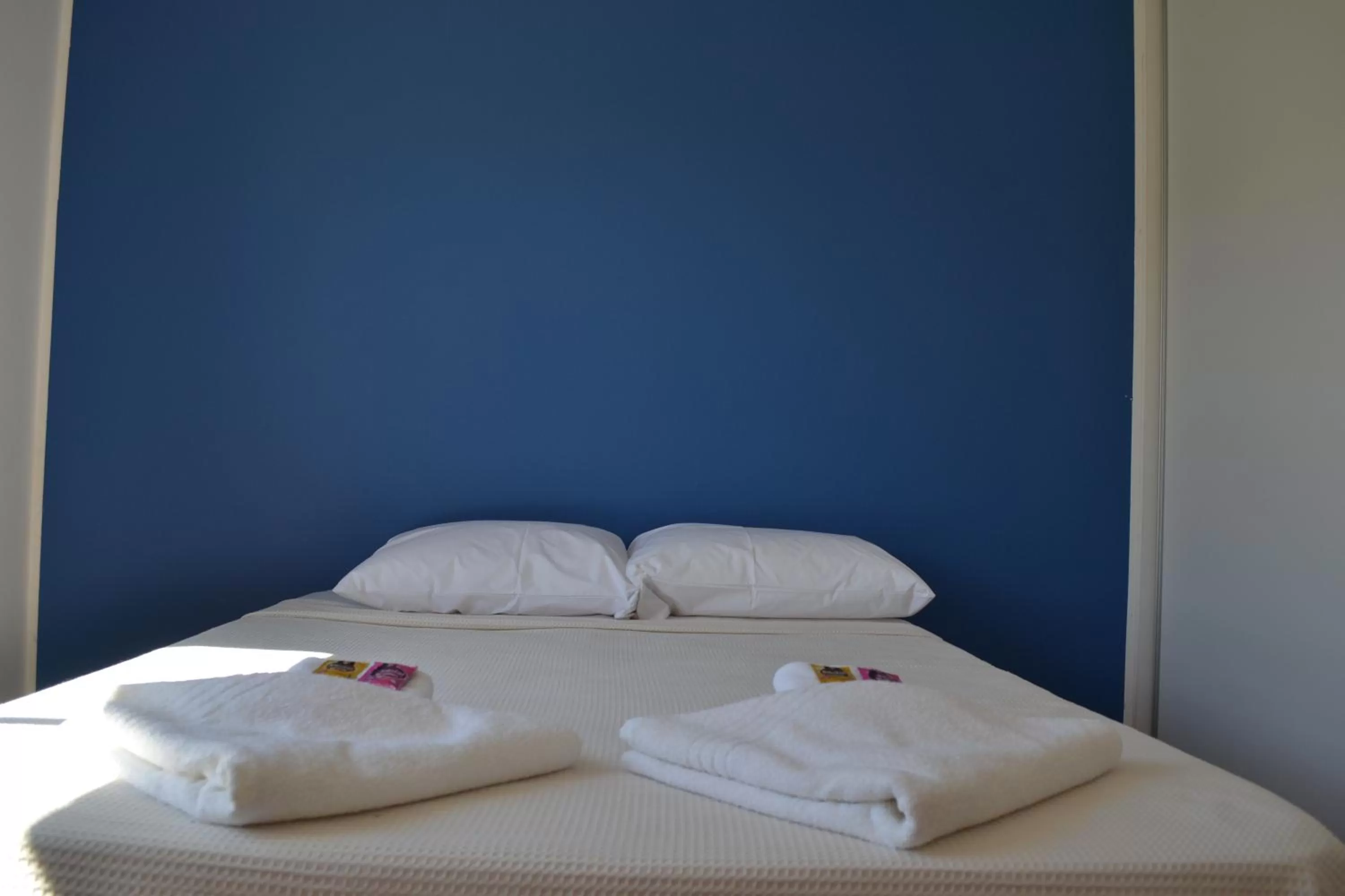 Bed in Apart Porto del Sol by CPH