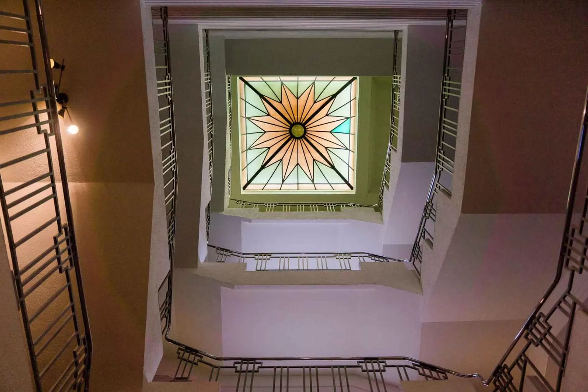 Lobby or reception in Cliffs Hotel