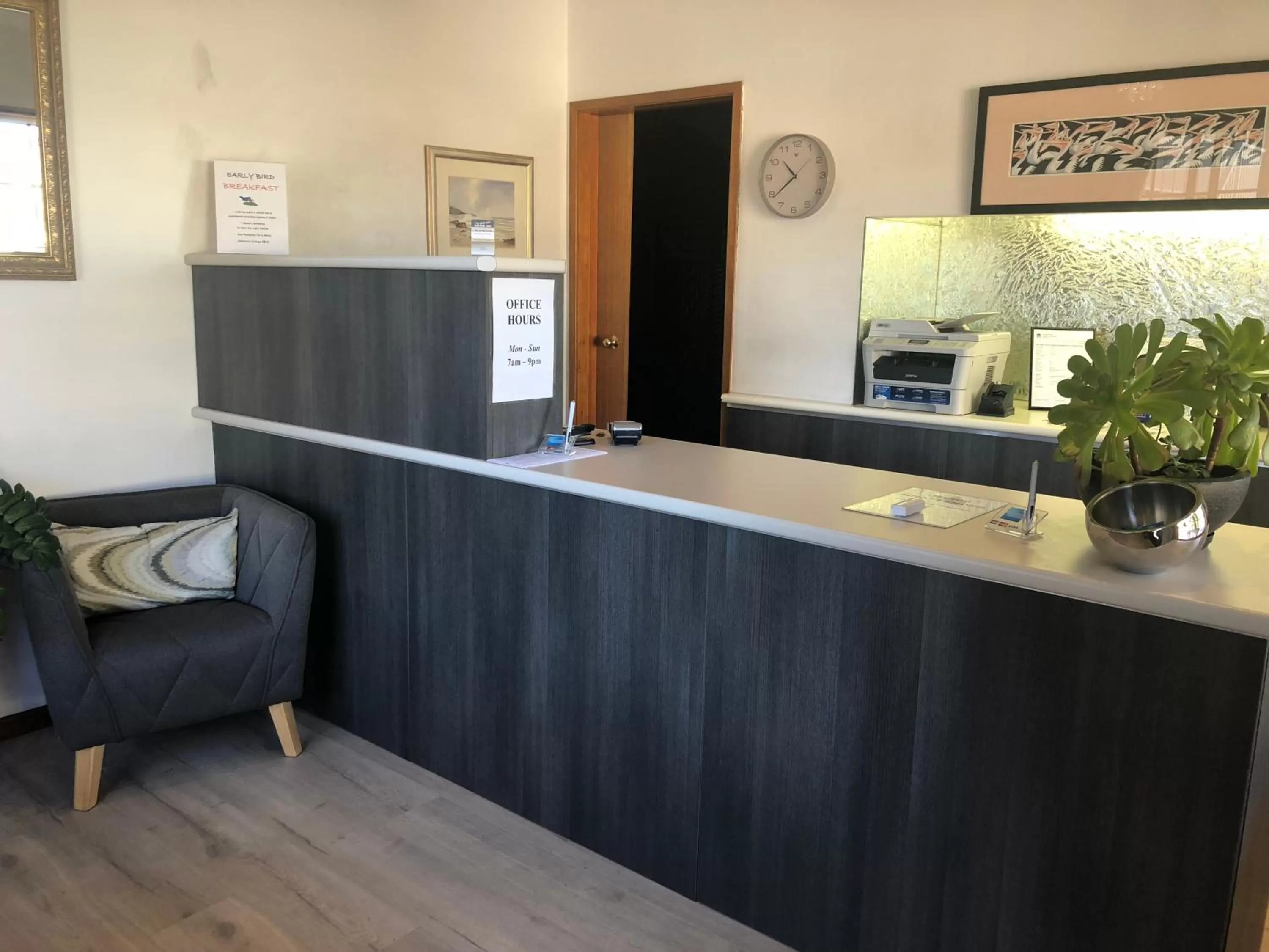 Lobby or reception in Cardiff Motor Inn