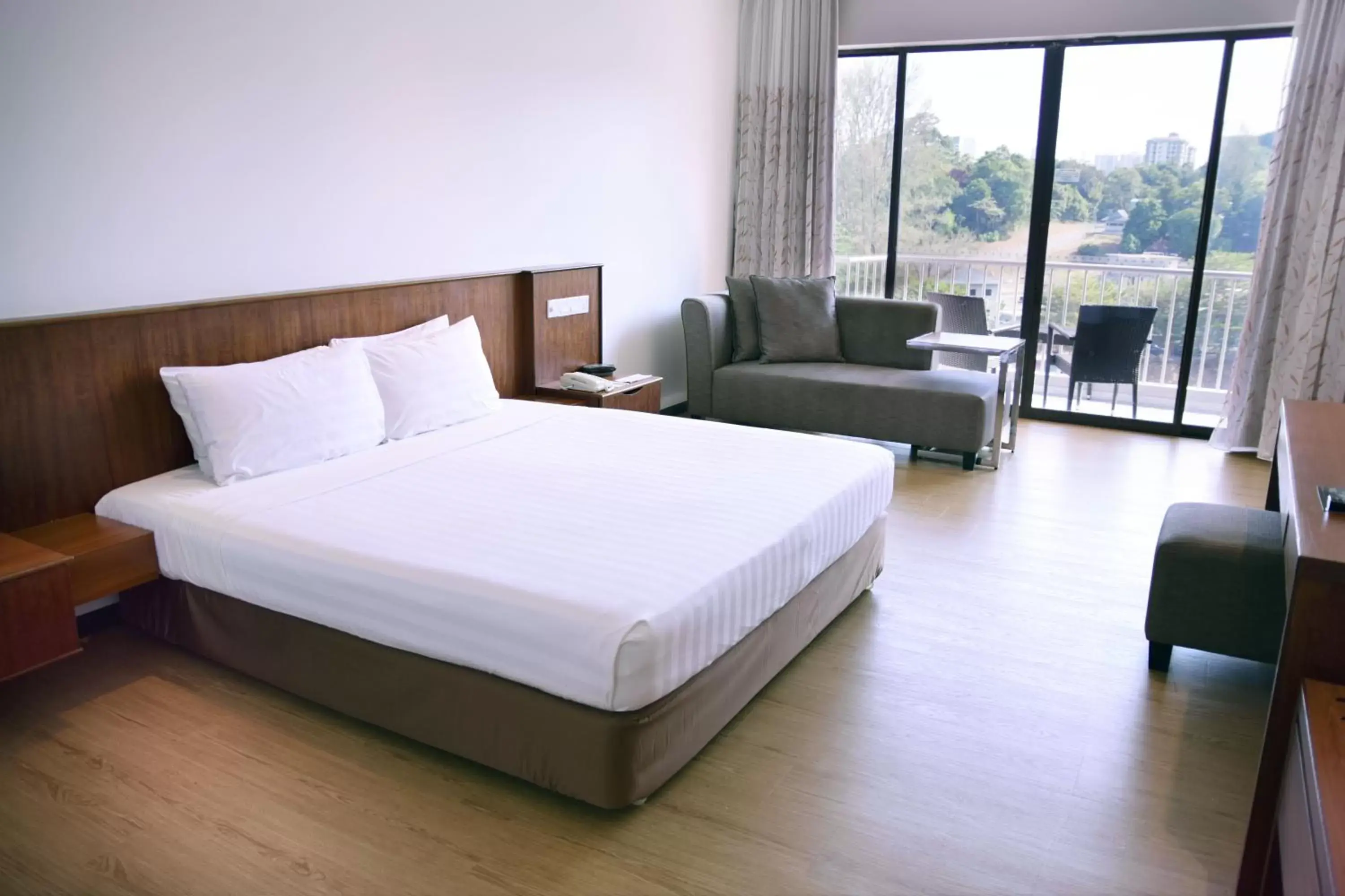 Bed in The Bayview Beach Resort