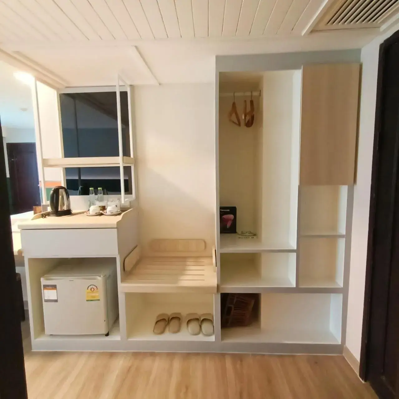 wardrobe, Kitchen/Kitchenette in Mayflower Grande Hotel Phitsanulok