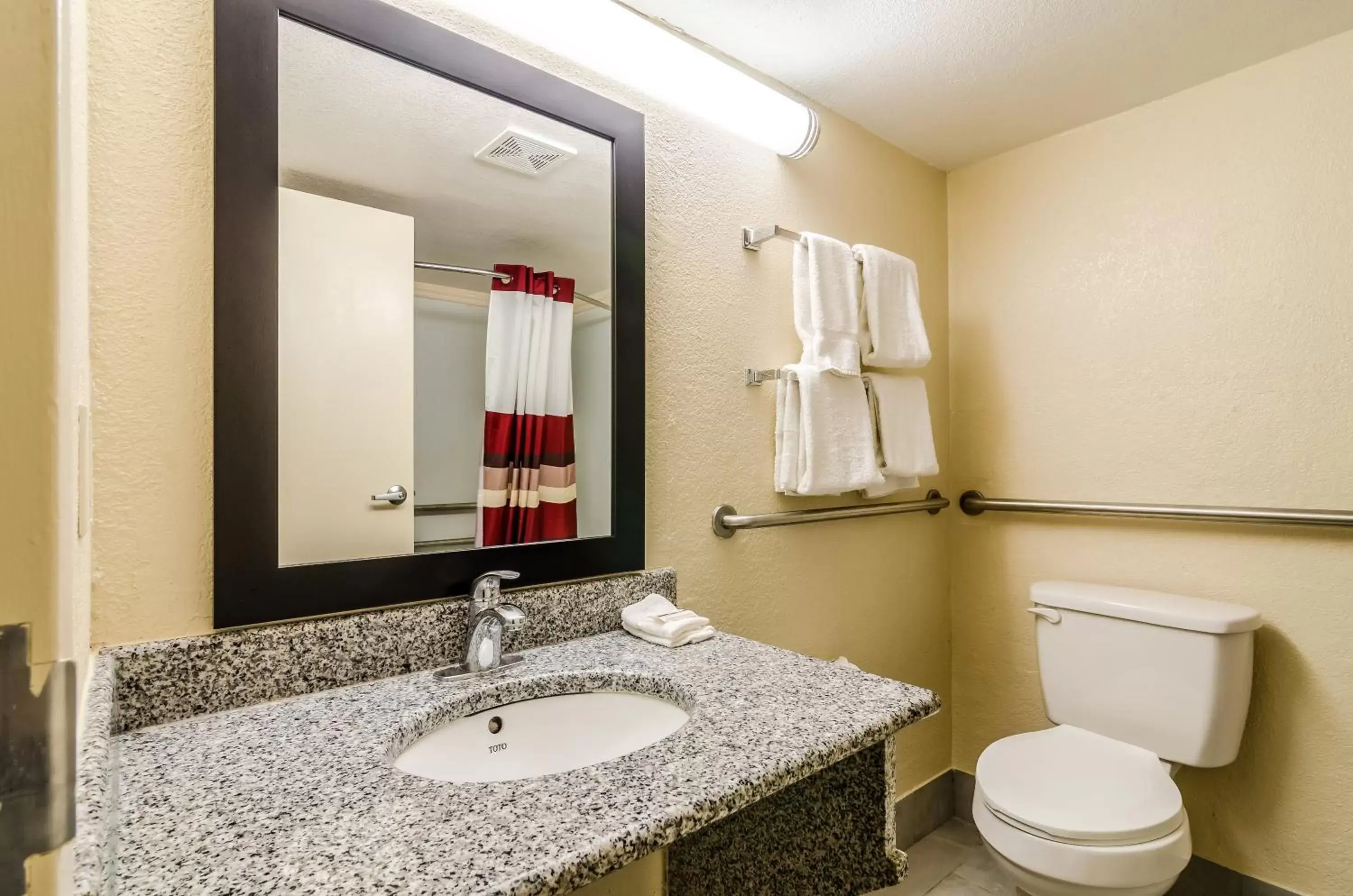 Bathroom in Red Roof Inn PLUS+ Wichita East