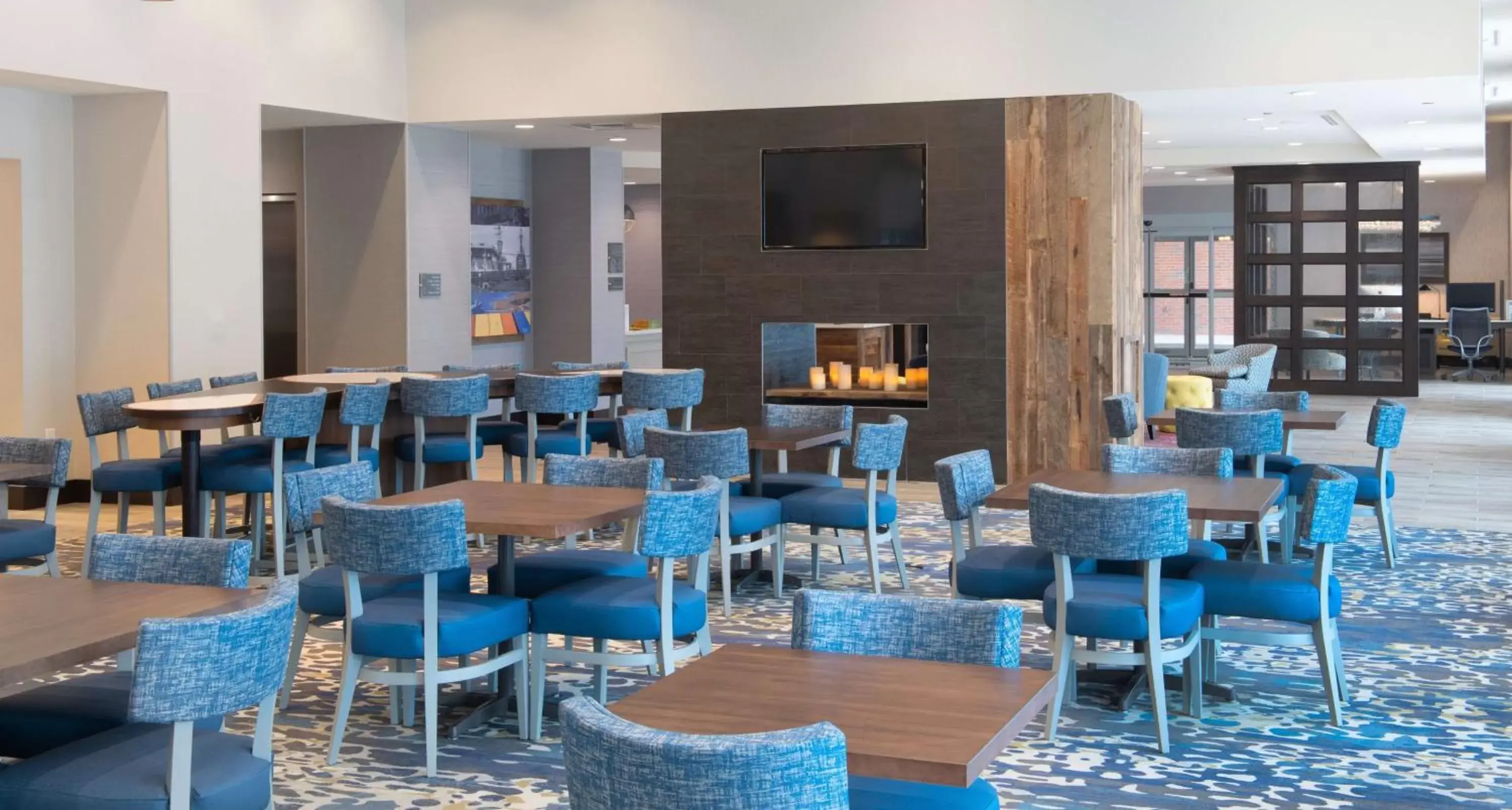Lobby or reception, Restaurant/Places to Eat in Homewood Suites By Hilton North Charleston