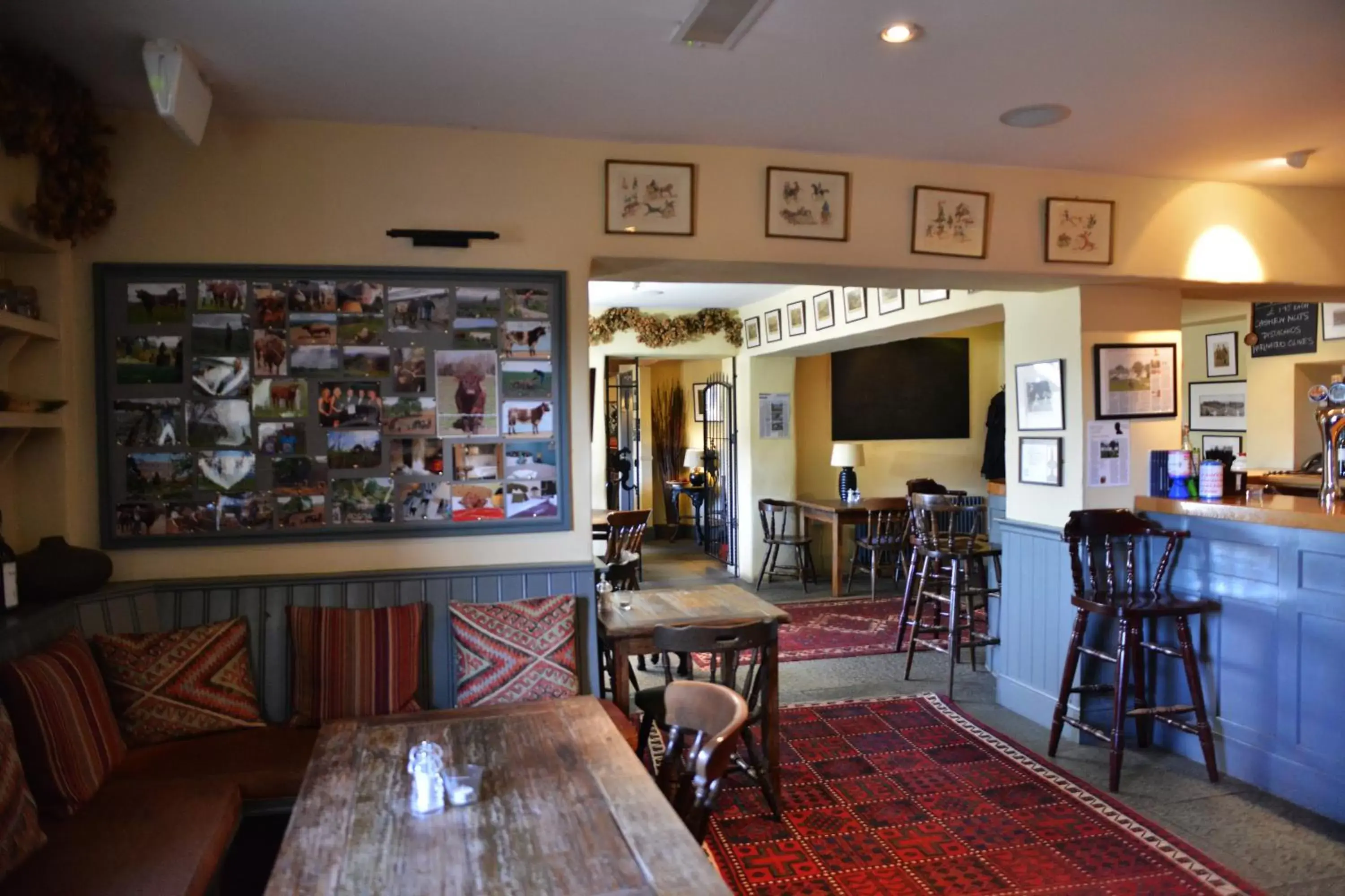 Lounge or bar, Restaurant/Places to Eat in George and Dragon Clifton