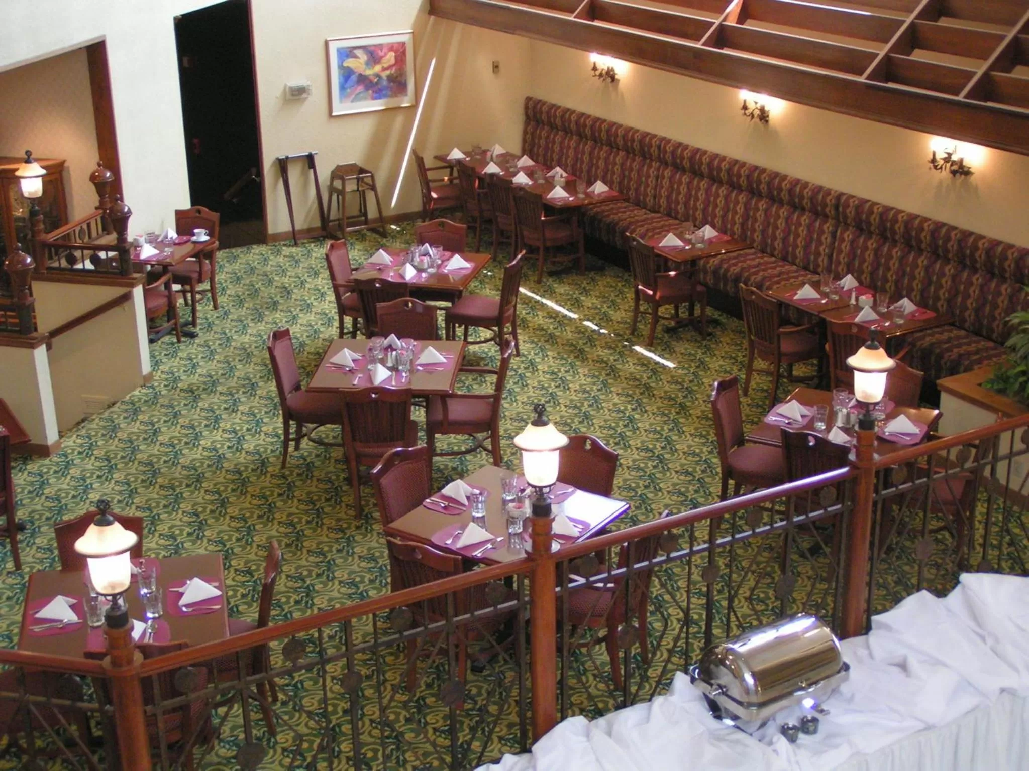 Restaurant/places to eat in Crowne Plaza Hotel Hickory by IHG