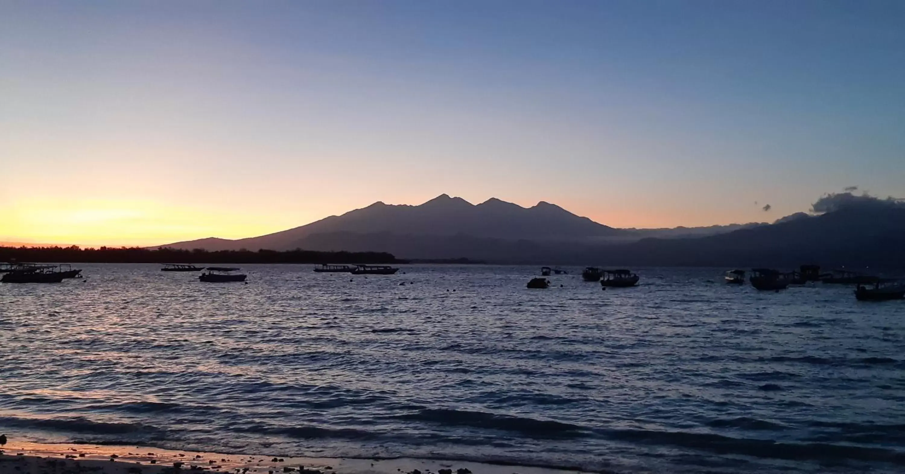 Beach, Sunrise/Sunset in The Beach House Resort