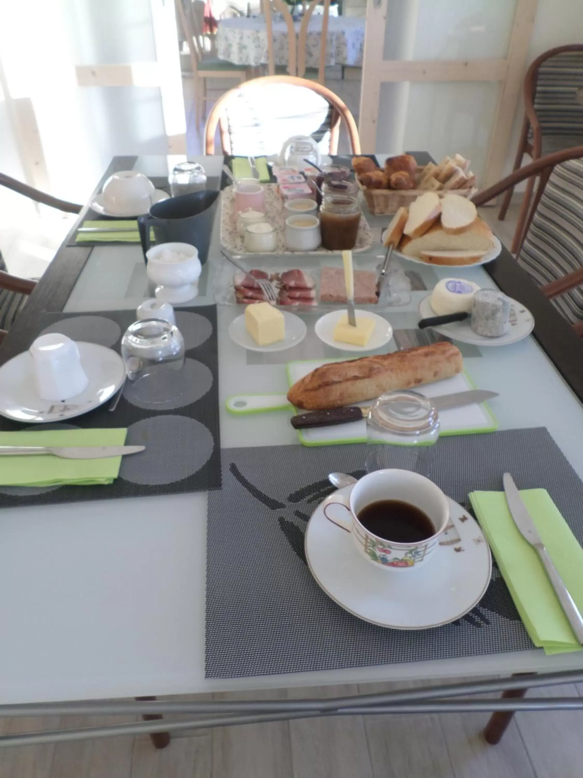 Continental breakfast in MOULIN DE L'ABBESSE