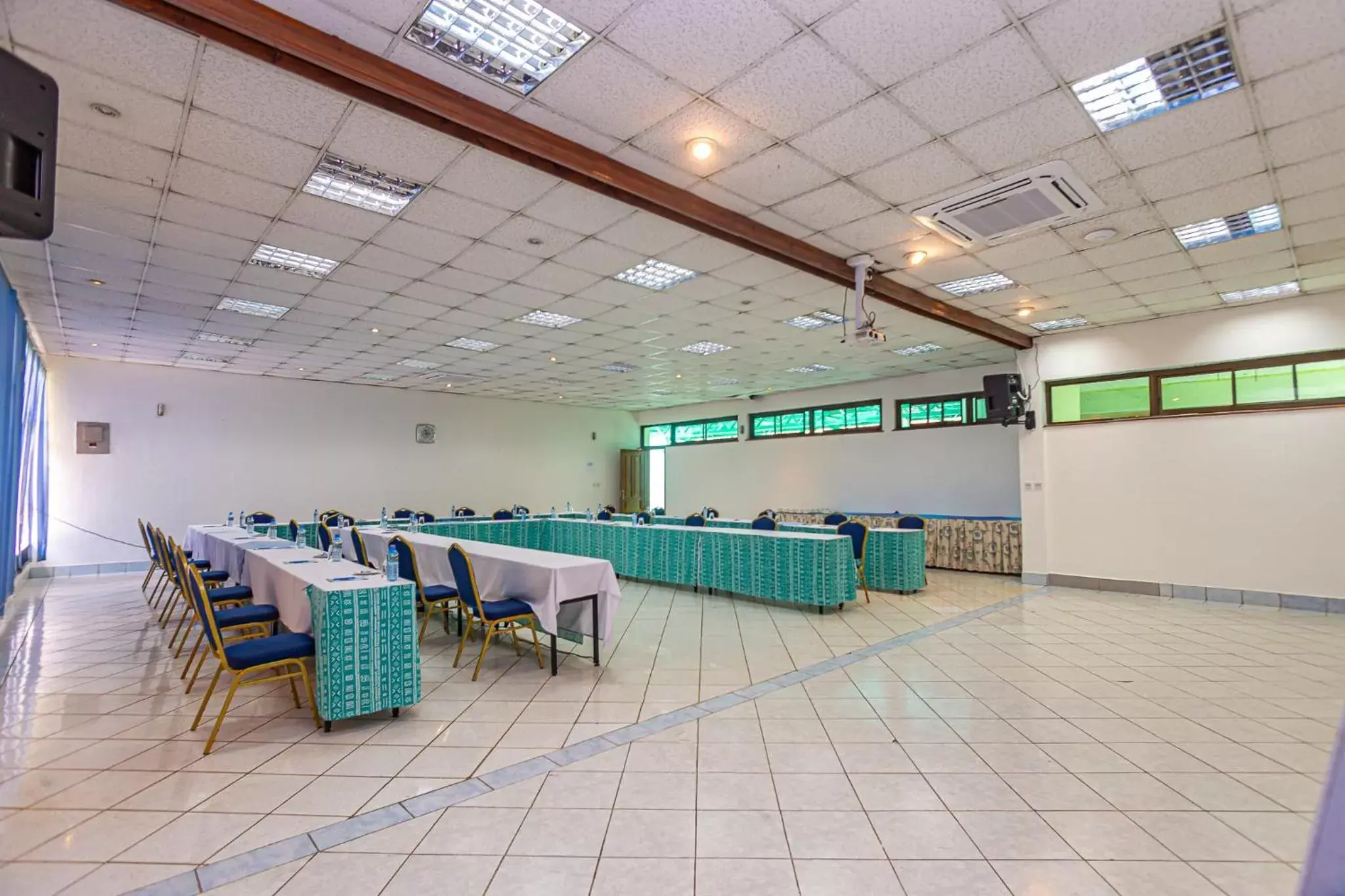 Business facilities in Desmond Tutu Conference Centre