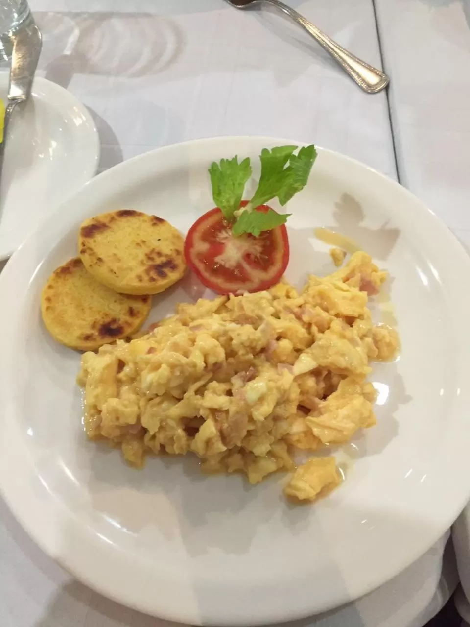 Buffet breakfast in Hotel Bocagrande By GEH Suites