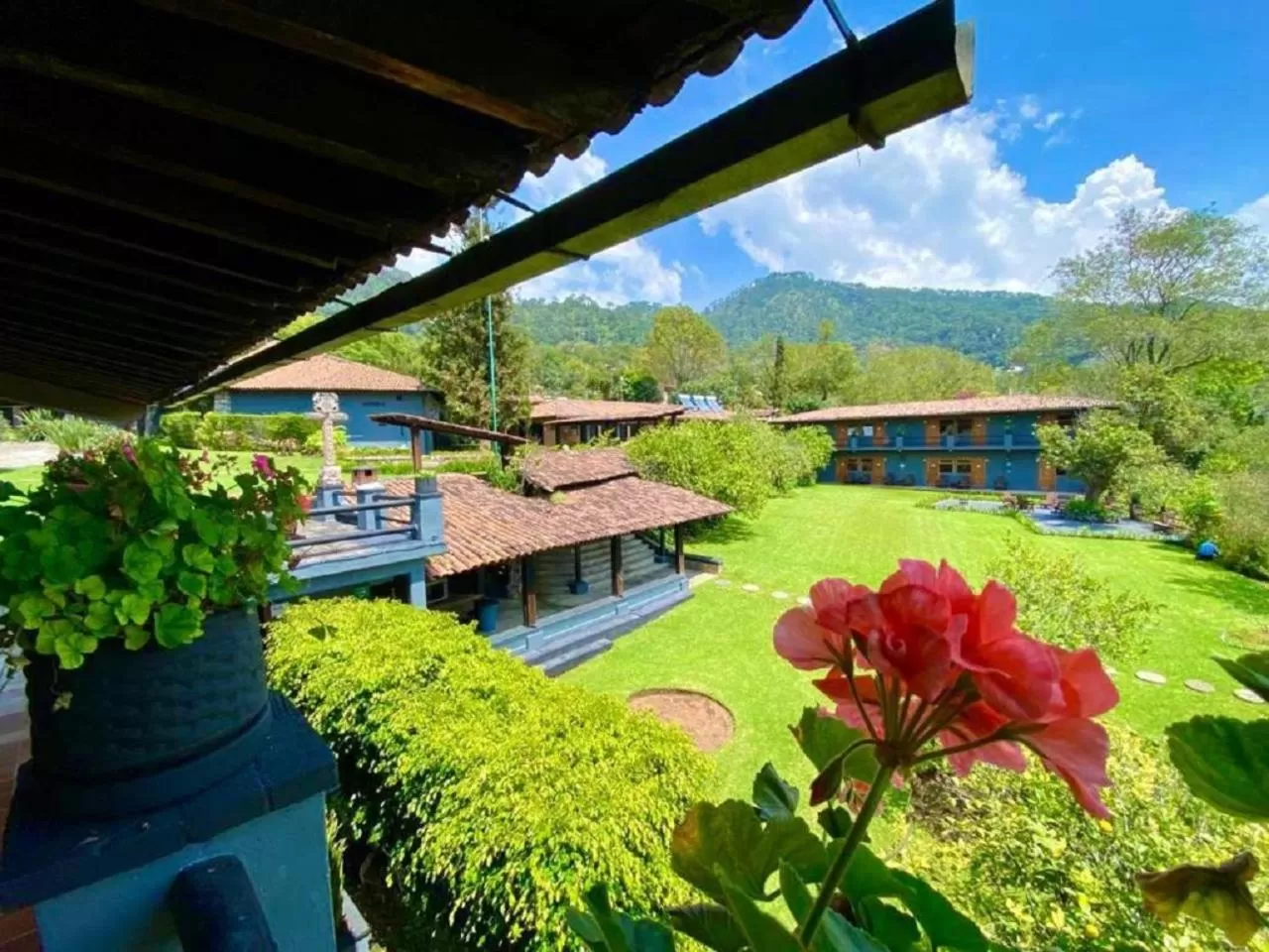 Garden, Pool View in San José Del Valle