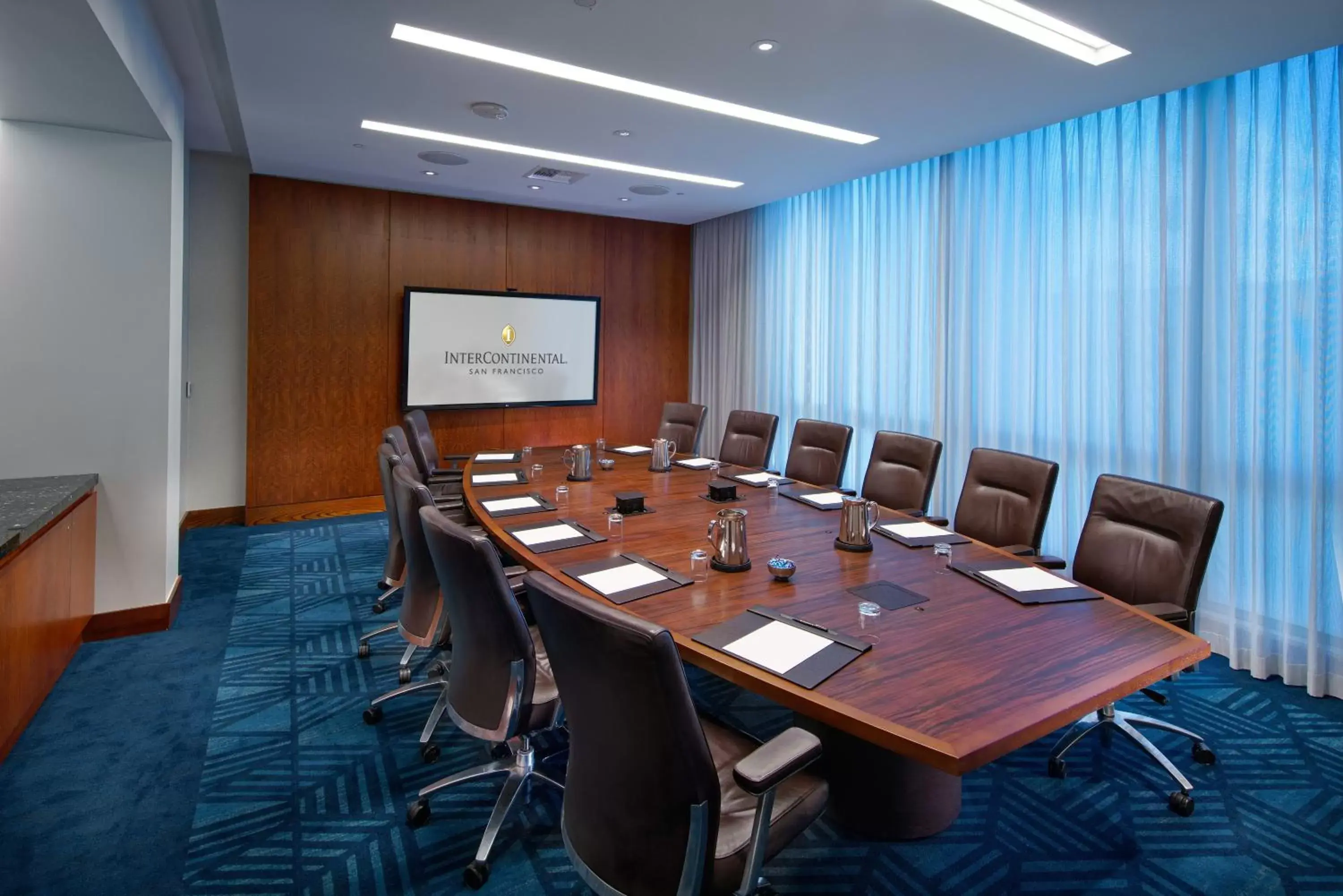 Meeting/conference room in InterContinental San Francisco, an IHG Hotel