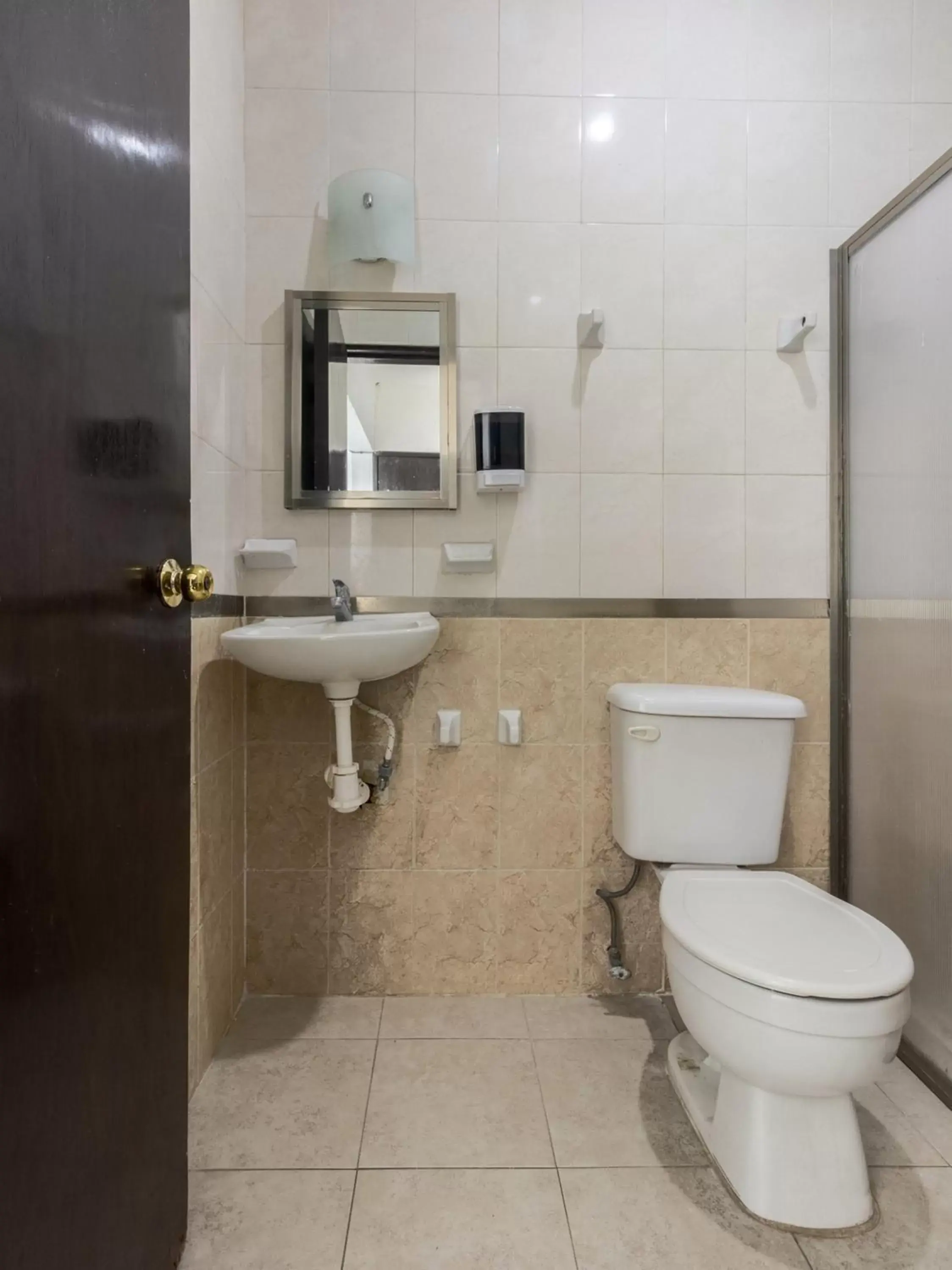 Bathroom in OYO Hotel Puesta del Sol, Santa Ana, Campeche