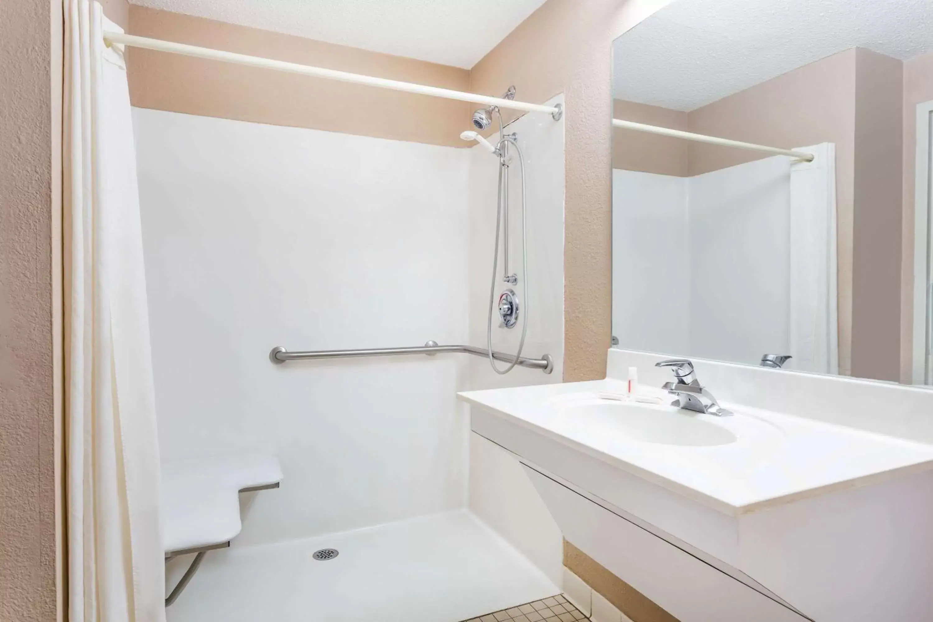 Shower, Bathroom in Super 8 by Wyndham Greer/Spartanburg Area
