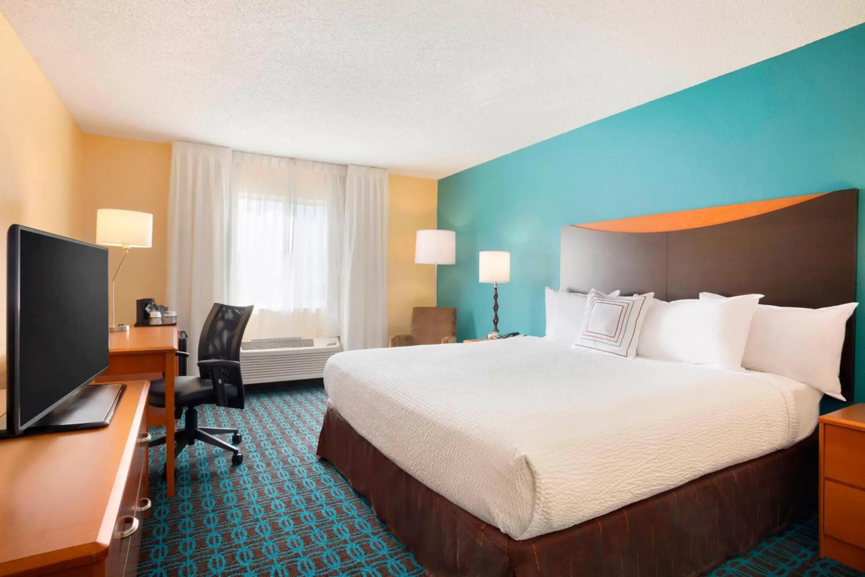 Photo of the whole room, Bed in Fairfield Inn & Suites by Marriott Dallas Plano