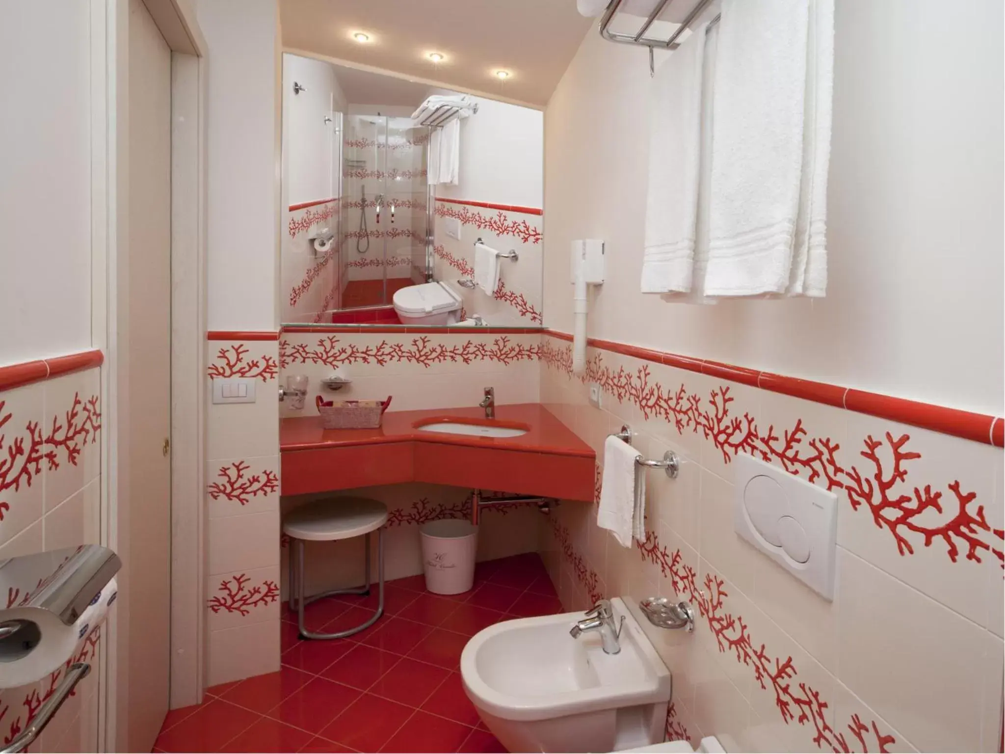 Bathroom in Hotel Corallo Sorrento