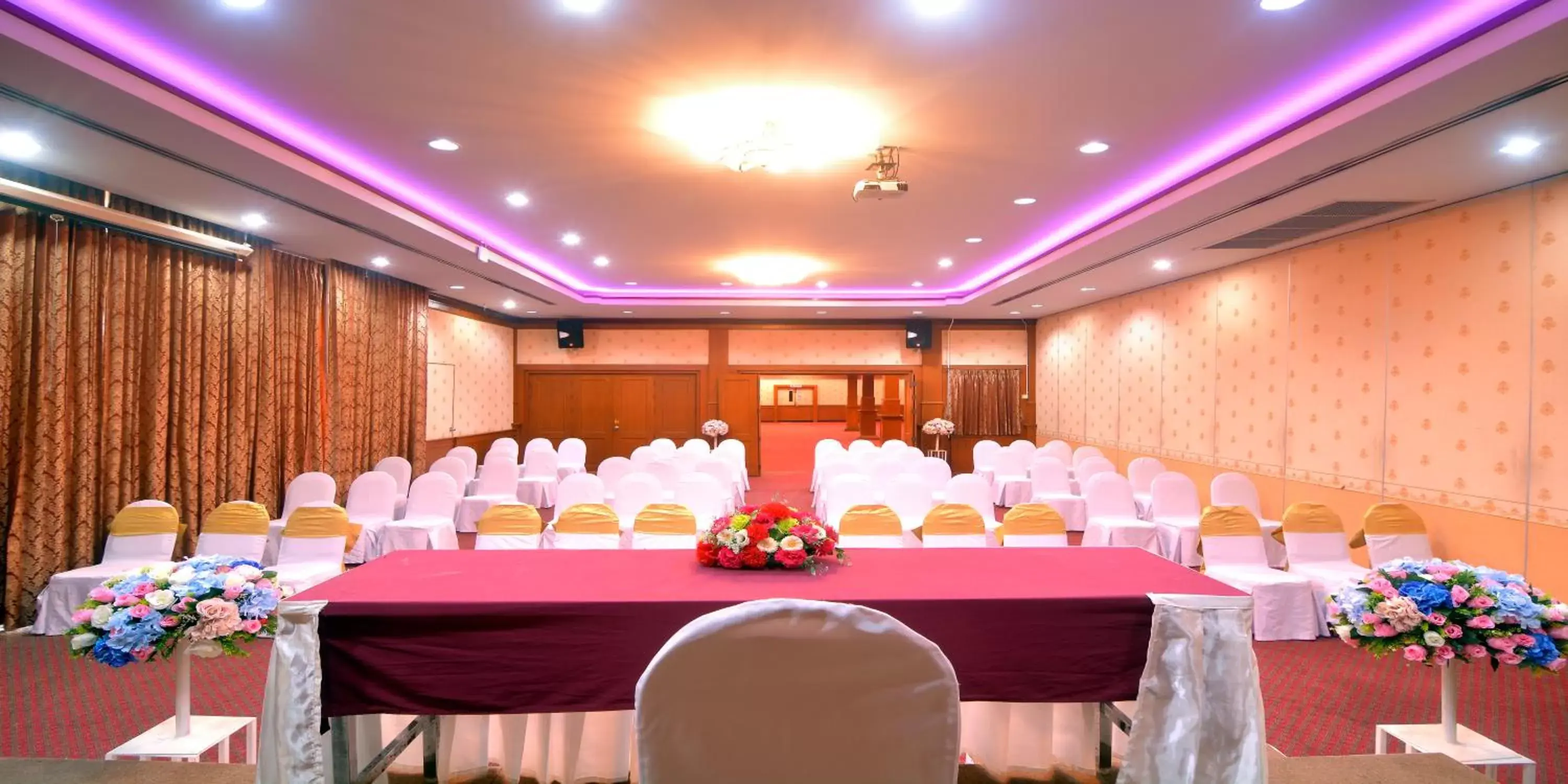 Meeting/conference room, Banquet Facilities in Chumphon Gardens Hotel