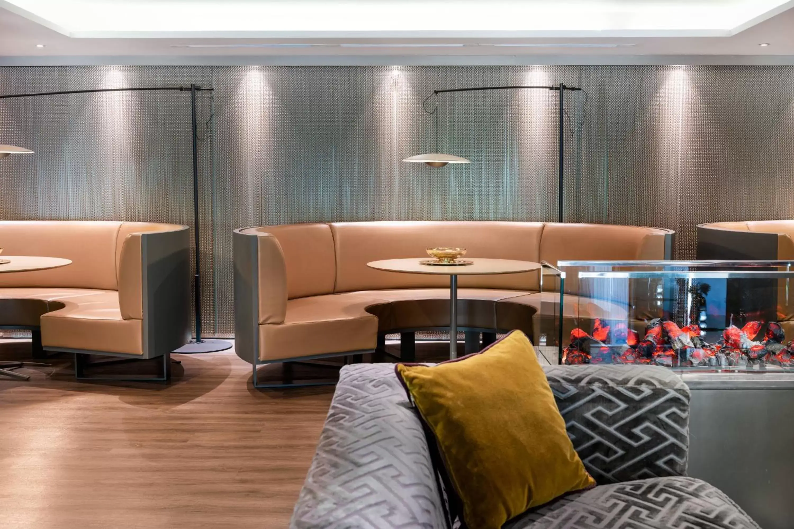 Lounge or bar, Seating Area in AC Hotel Málaga Palacio by Marriott