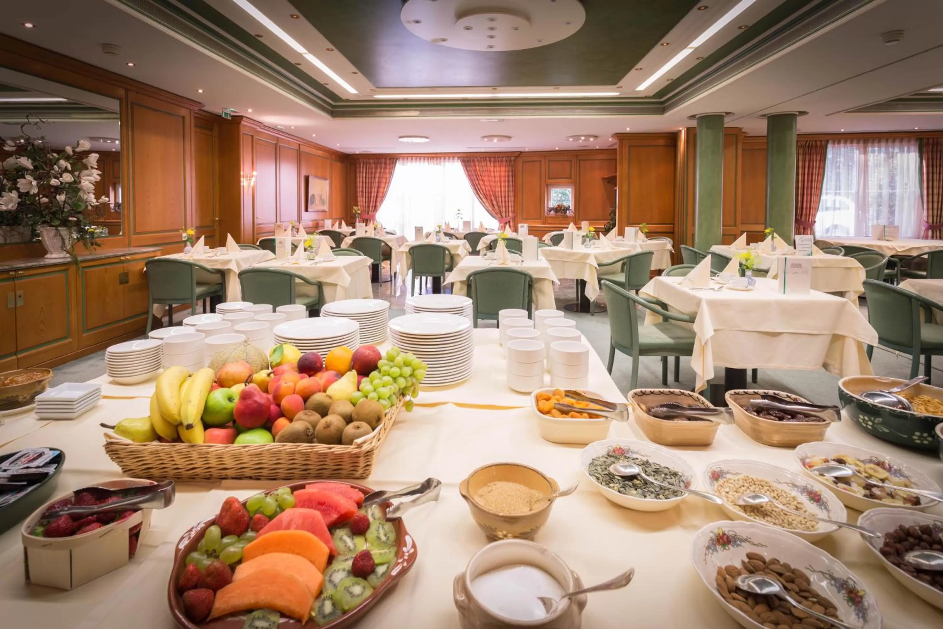 Buffet breakfast in Hotel & Spa A la cour d'Alsace by HappyCulture