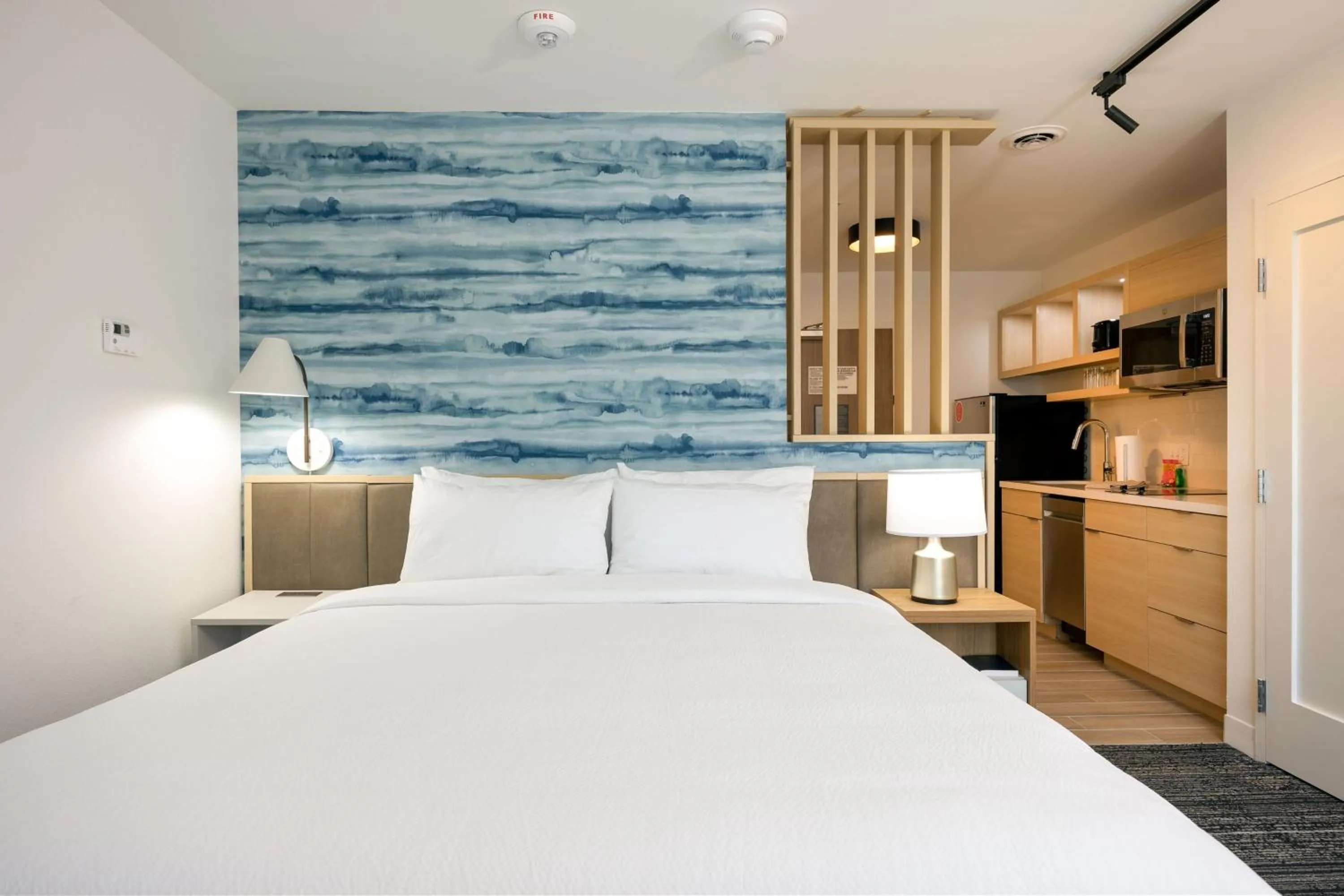 Photo of the whole room, Bed in TownePlace Suites by Marriott Canton Riverstone Parkway