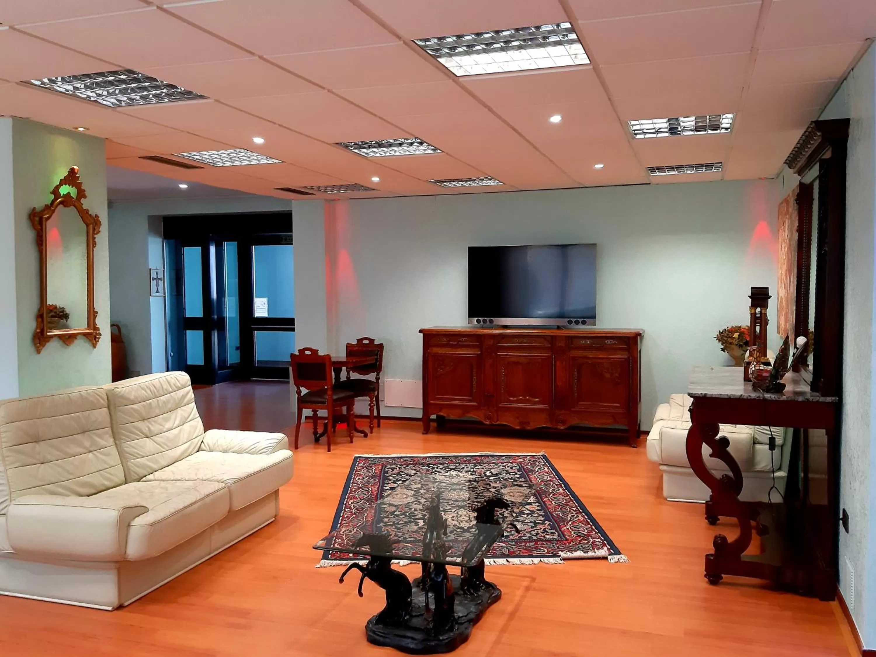 Communal lounge/ TV room in Domus Salentina